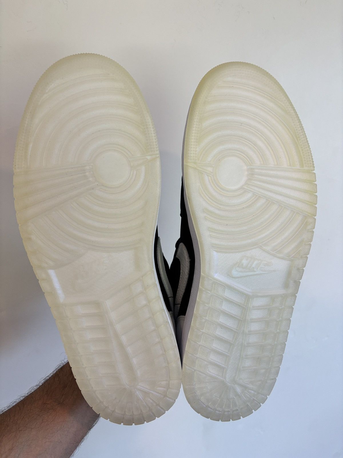 Jordan Brand Jordan 1 Low SE Diamond Shorts Size US 10 / EU 43 - 6 Thumbnail