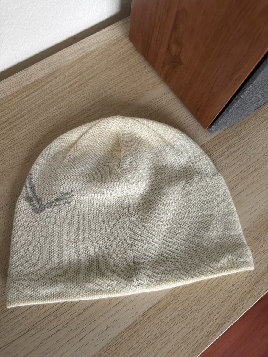 Arc'teryx Arc’teryx Bird Head Toque gently used Size ONE SIZE - 2 Thumbnail