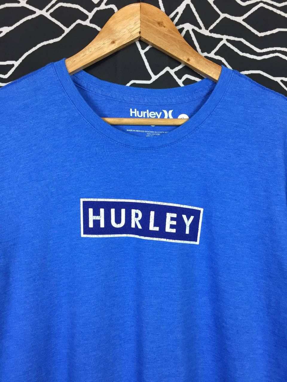 Hurley × Vintage Hurley Box Logo Spell Out Streetwear Tee Size US L / EU 52-54 / 3 - 3 Thumbnail
