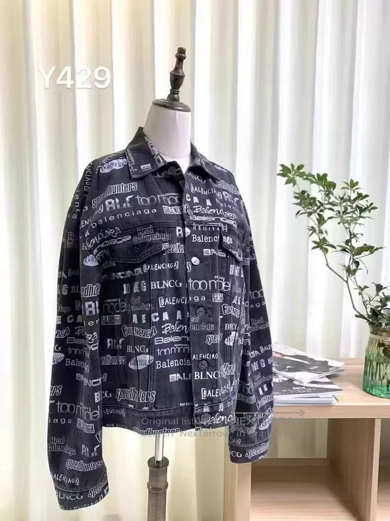 Balenciaga Balenciaga Bulletproof full logo denim jacket Size US S / EU 44-46 / 1 - 1 Thumbnail