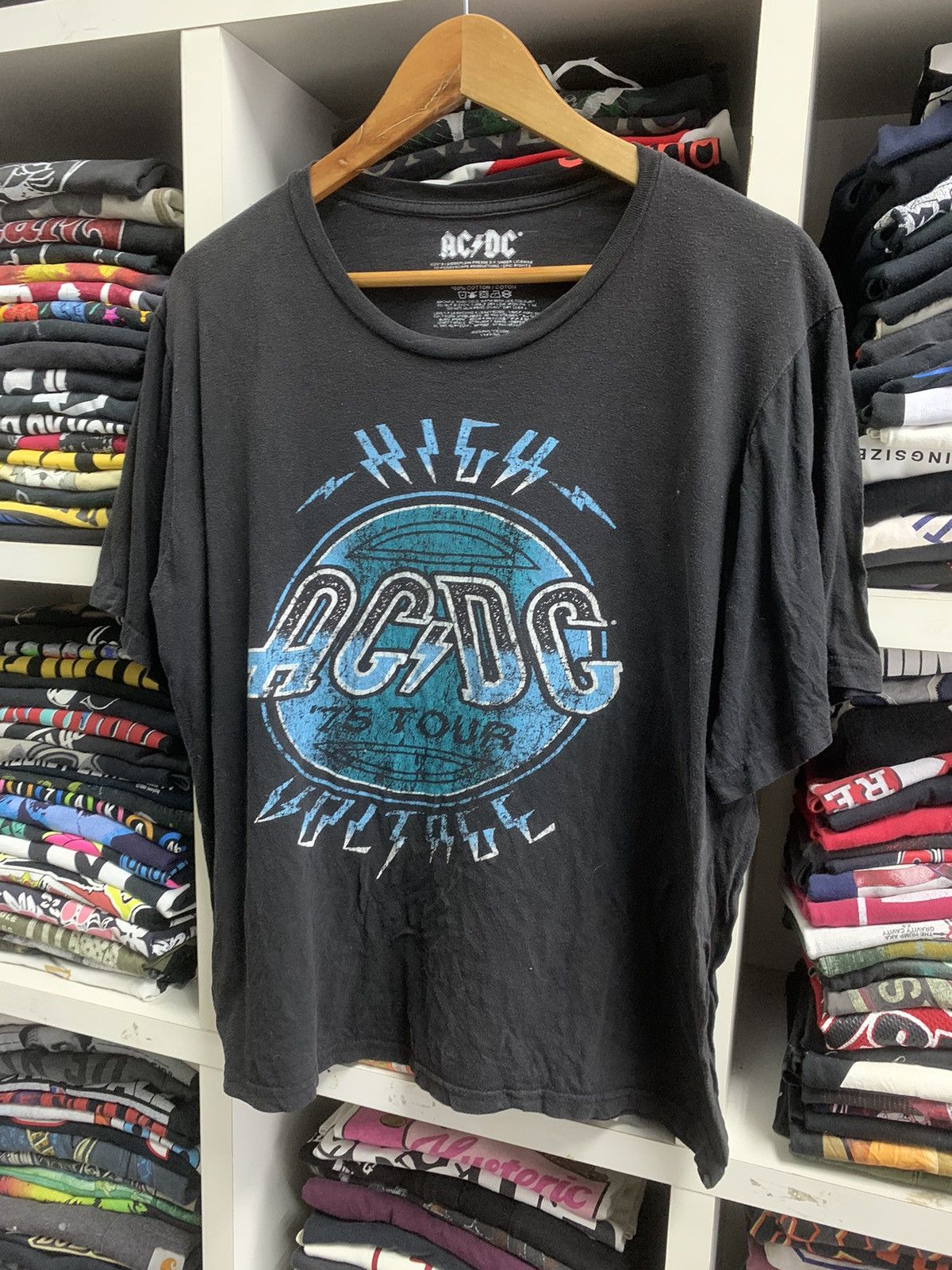 AC/DC × Band Tees × Vintage Vintage AC/DC Rock Band T-shirt Size US M / EU 48-50 / 2 - 5 Thumbnail