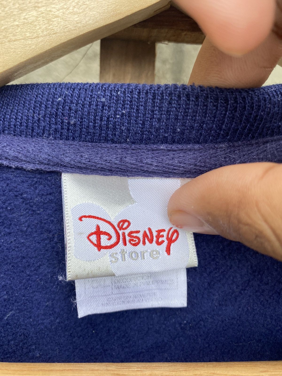 Cartoon Network × Disney × Vintage Vintage 90s Disney Winnie The Pooh Sweatshirt Fleece Size US XXL / EU 58 / 5 - 8 Thumbnail