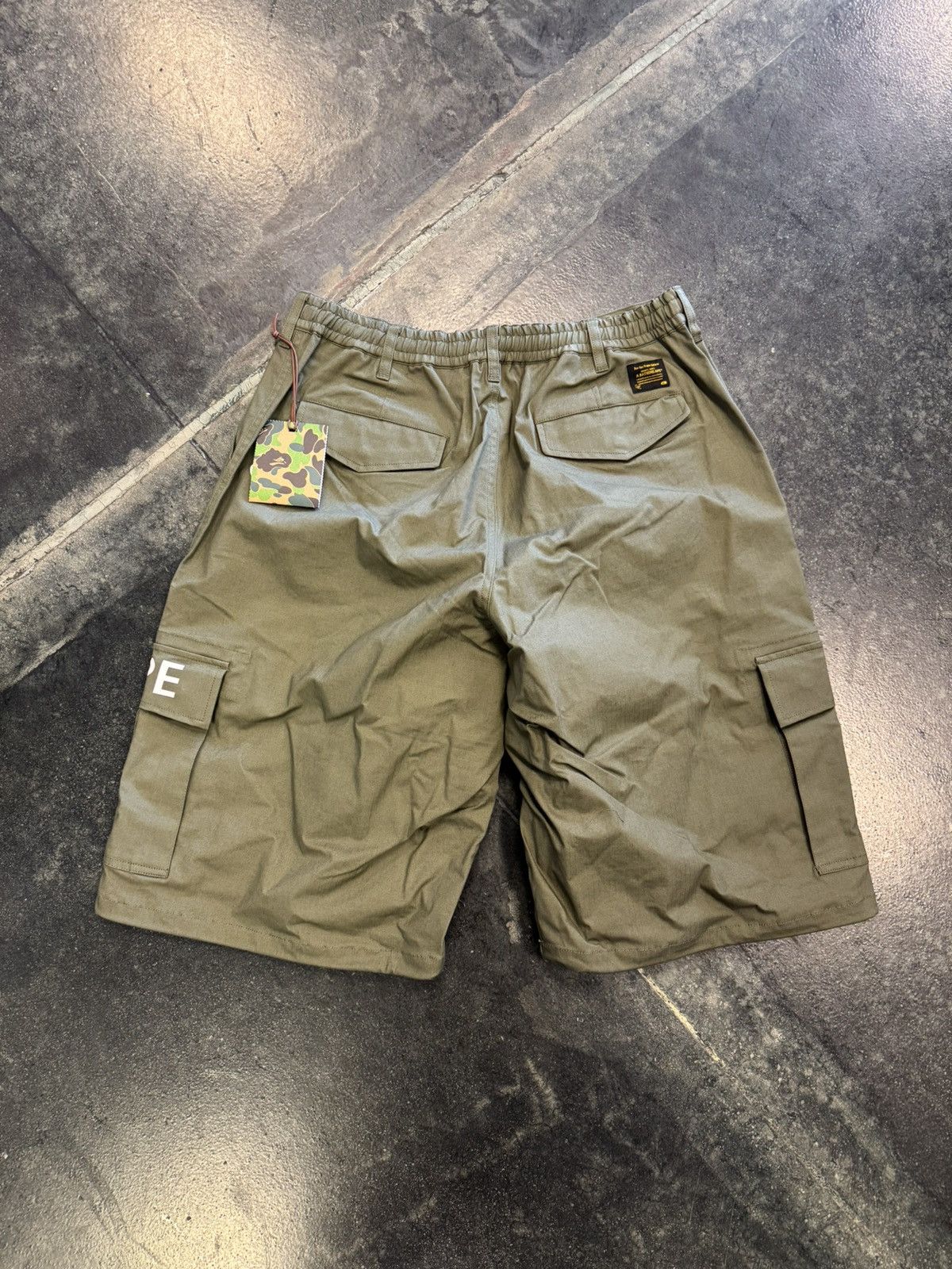 Bape Bape 6 Pocket Wide Fit Shorts Size US 36 / EU 52 - 2 Thumbnail