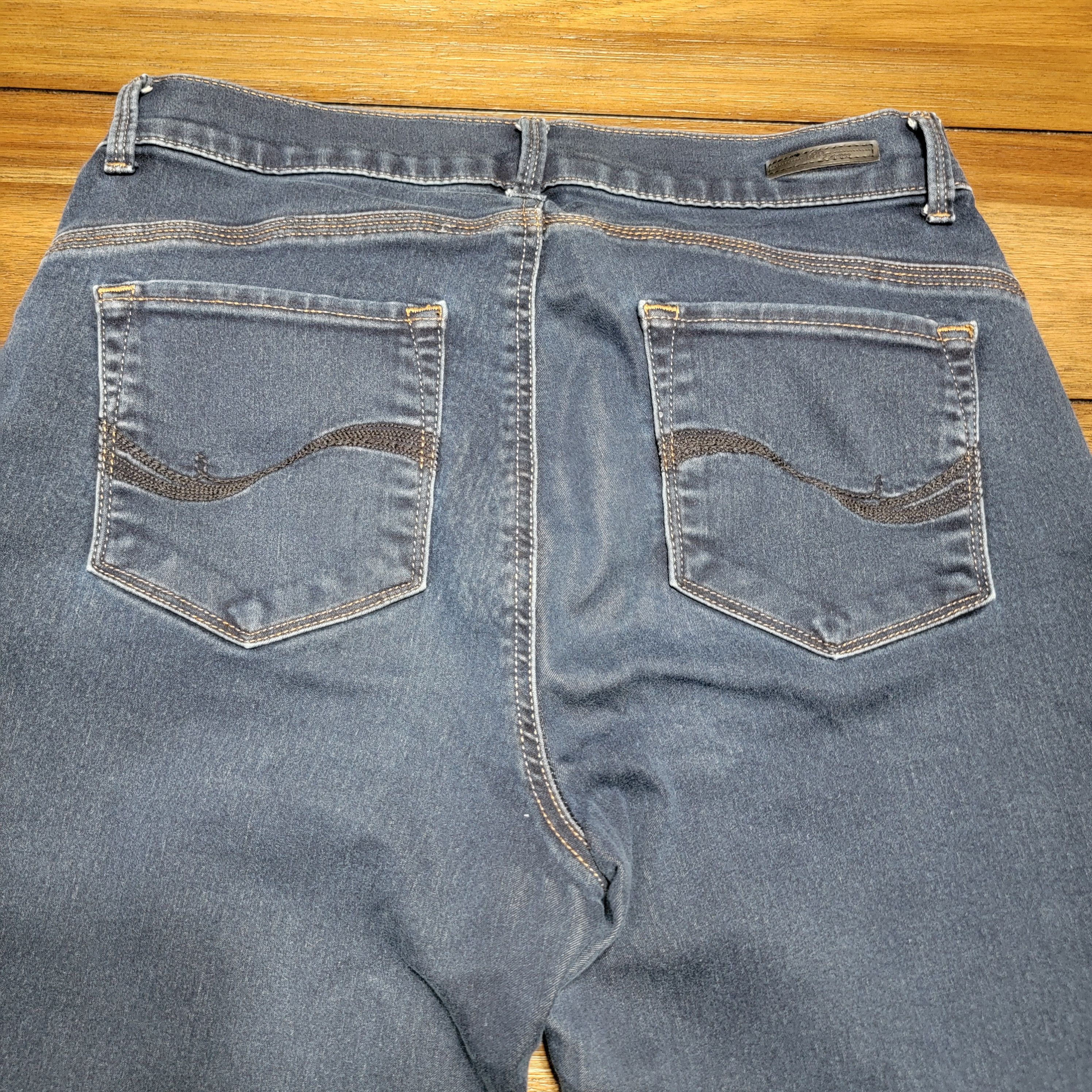 Lee Lee Easy Fit Denim Jeans Skinny Leg - Size 12 Medium Size 31" - 4 Thumbnail
