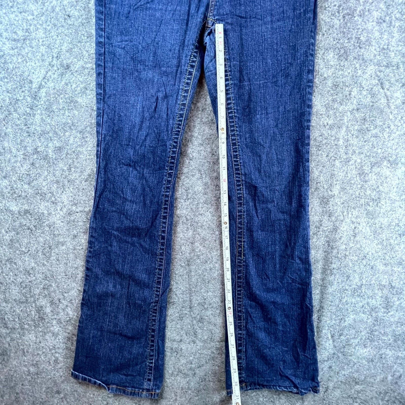 Rocawear Vintage Rocawear Bootcut Jeans Womens 11 Y2K Logo Embroider Size 30" / US 8 / IT 44 - 8 Thumbnail