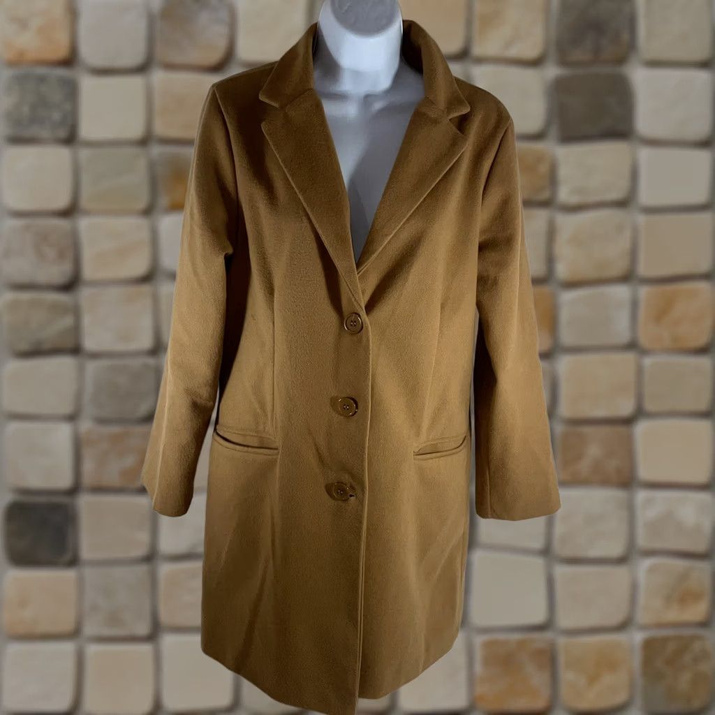 Vintage Women's Medium Caramel Knit Overcoat - Vintage Condition Size M / US 6-8 / IT 42-44 - 1 Thumbnail