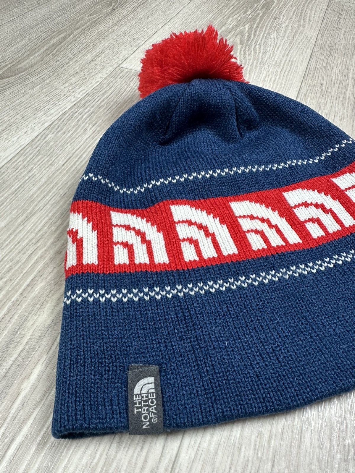 The North Face × Vintage Vintage The North Face Pom Pom Unisex Hats Size ONE SIZE - 2 Thumbnail