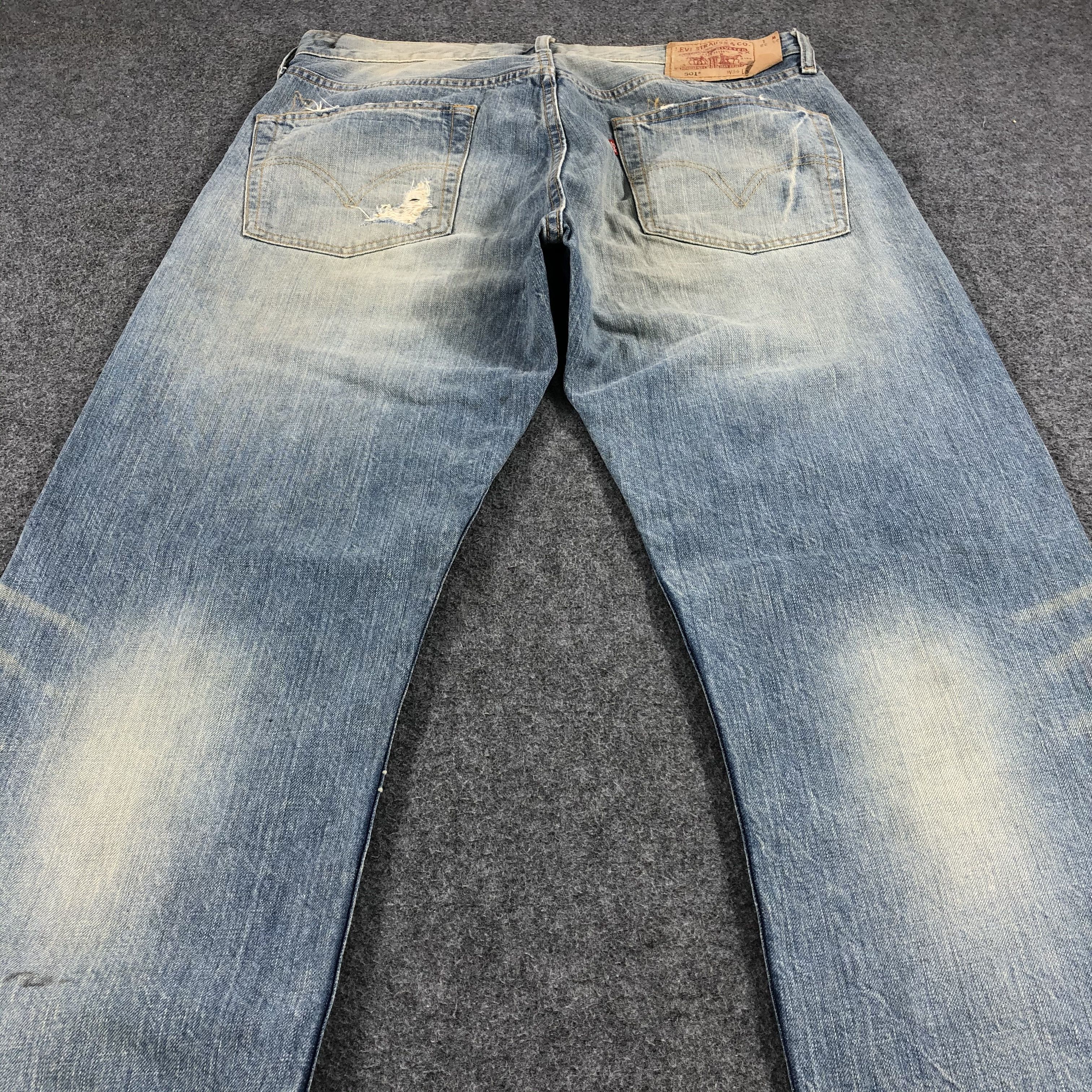 Levi's Vintage Levis 501 Jeans Stone Washed Distressed Denim KJ399 Size US 34 / EU 50 - 4 Thumbnail