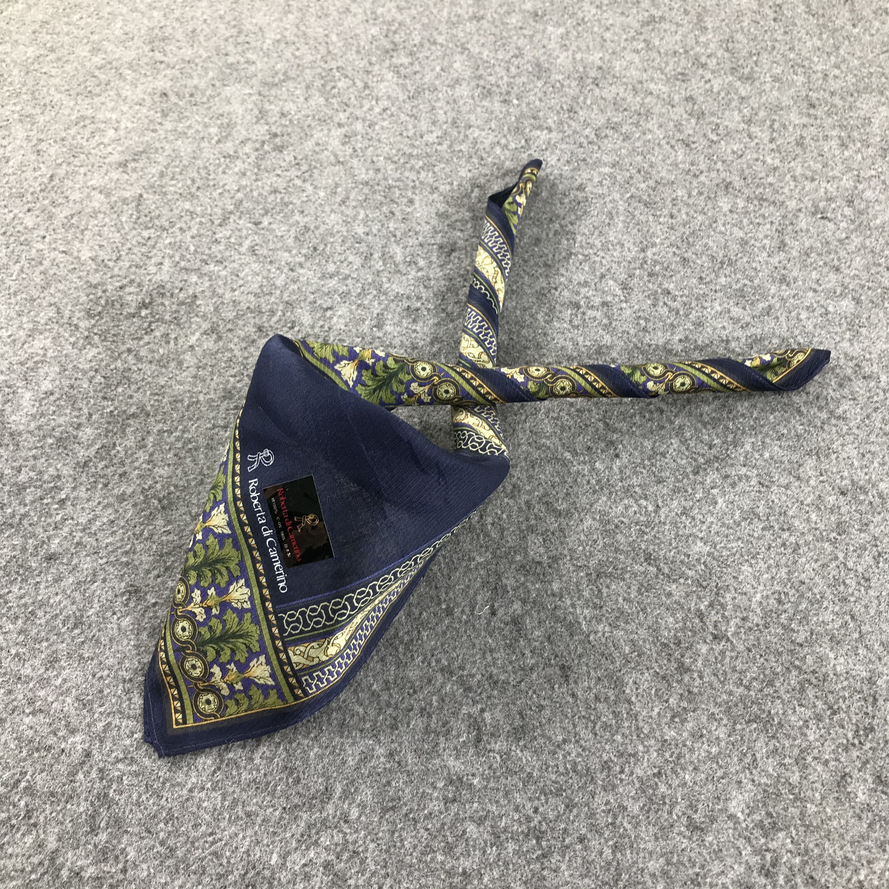 Roberta di Camerino Roberta di Camerino Handkerchief Neckerchief Bandana H488 Size ONE SIZE - 2 Thumbnail