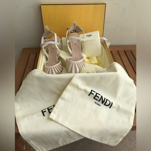 Fendi New Authentic FENDI Colibri Lite Mixed Media Pump","descript Size US 6 / IT 36 - 8 Thumbnail