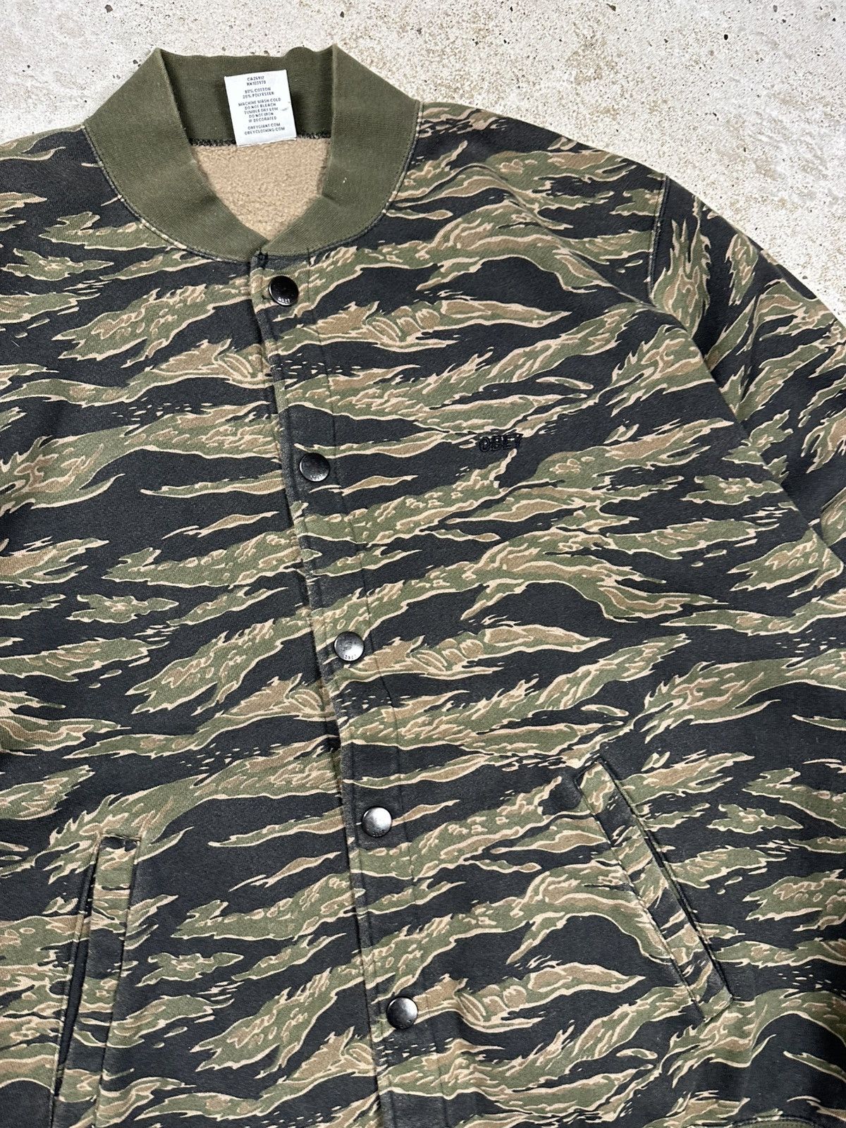 Obey × Vintage Obey Camo Realtree Varsity Style Sweatshirt Button Up Size US L / EU 52-54 / 3 - 6 Thumbnail