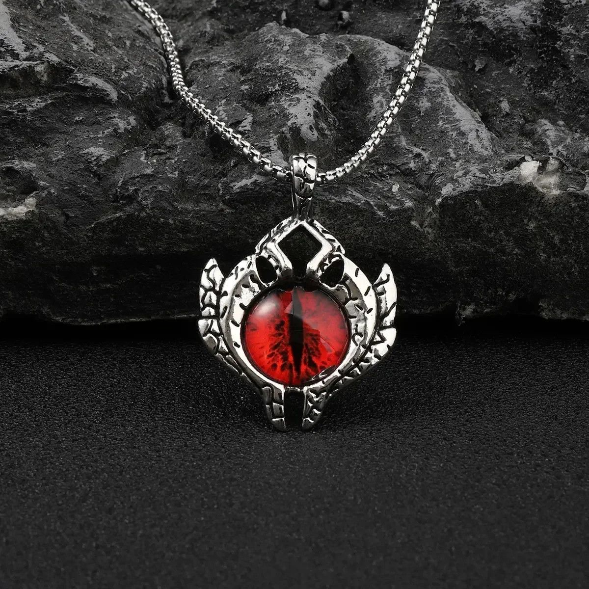 Jewelry Y2k Red Eye Necklace Size ONE SIZE - 1 Thumbnail
