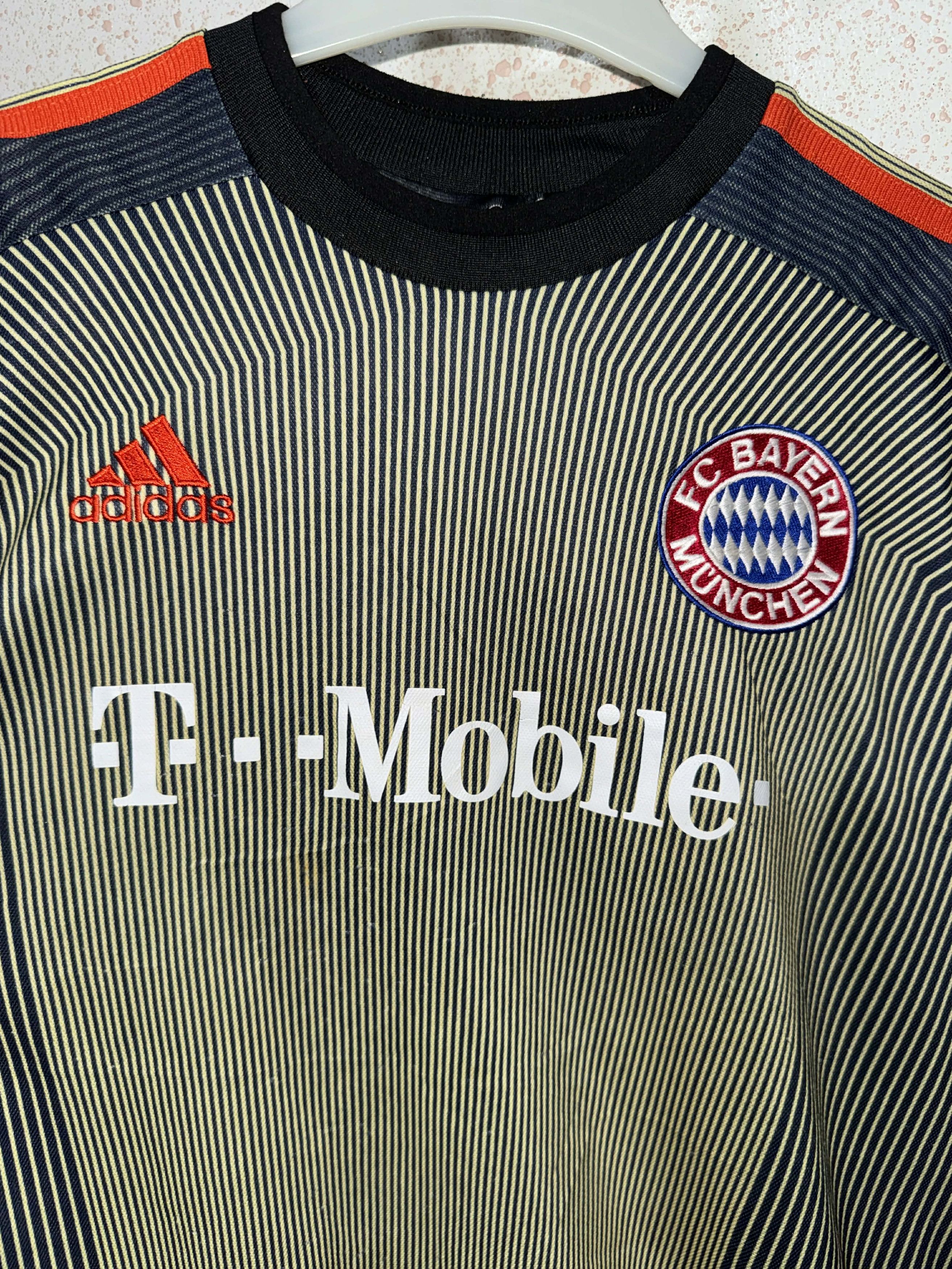 Adidas Bayern Munich 2003/04 Home Shirt - Kahn #1 Size US S / EU 44-46 / 1 - 3 Thumbnail
