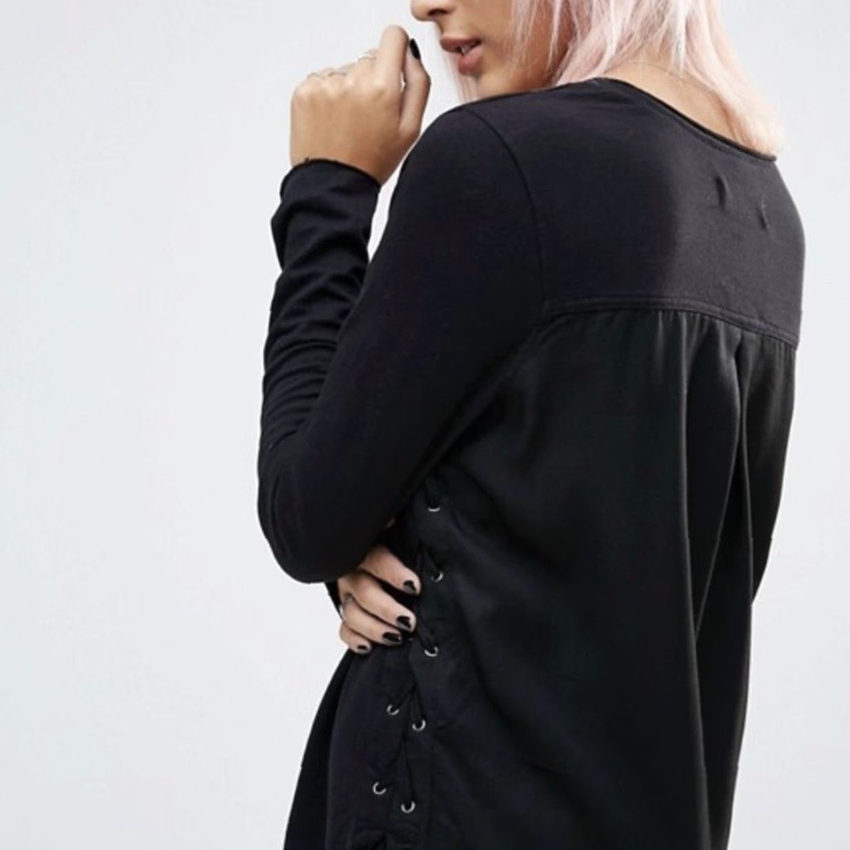 Vintage BLANKNYC Blouse Top Black Lace Up Tencel XL Relaxed Fit Raglan Sleeve Scoop Neck Knit Casual Women's Modern Vintage-Not-Applicable Size XL / US 12-14 / IT 48-50 - 2 Thumbnail