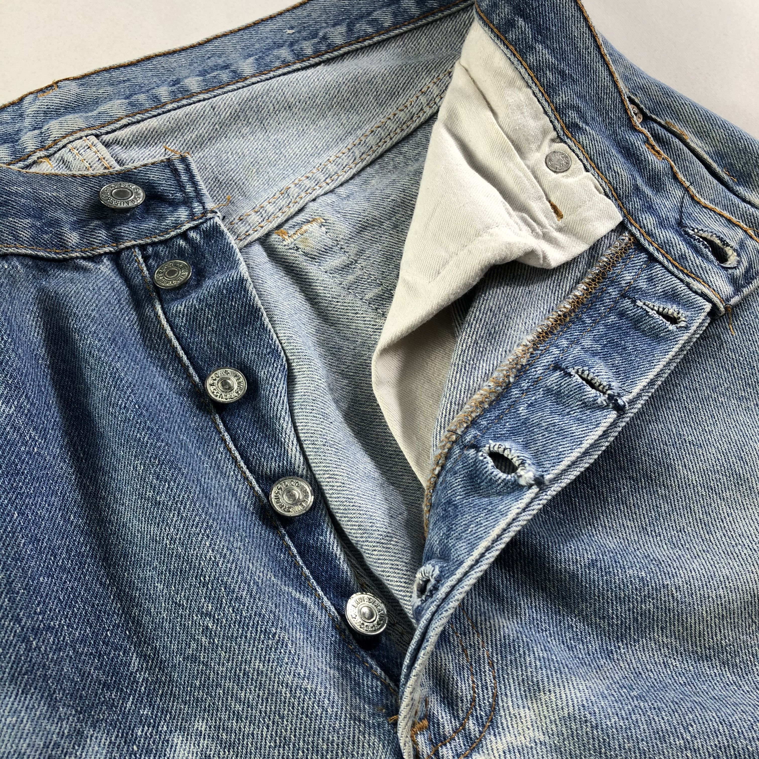 Levi's 80s Vintage Blue Wash Levis 501 Jeans-JM3719 Size US 33 - 8 Thumbnail