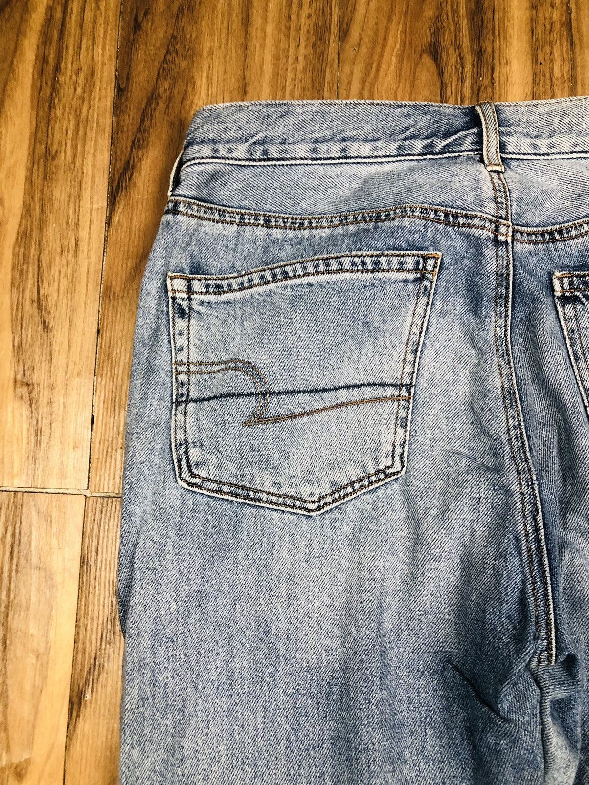 American Eagle Outfitters American Eagle Patch Design Jeans (35) Size US 30 / EU 46 - 21 Thumbnail