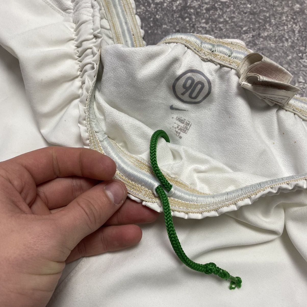 Vintage Vintage Nike FC Celtic White basic soccer shorts Size US 36 / EU 52 - 8 Thumbnail