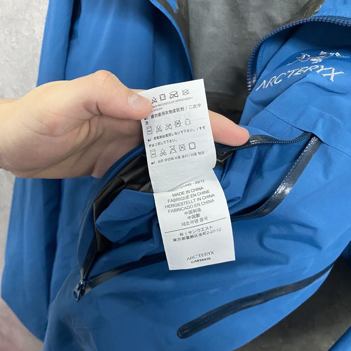 Arc'teryx Men's Arcteryx Beta Gore-Tex Jacket Size US M / EU 48-50 / 2 - 16 Thumbnail