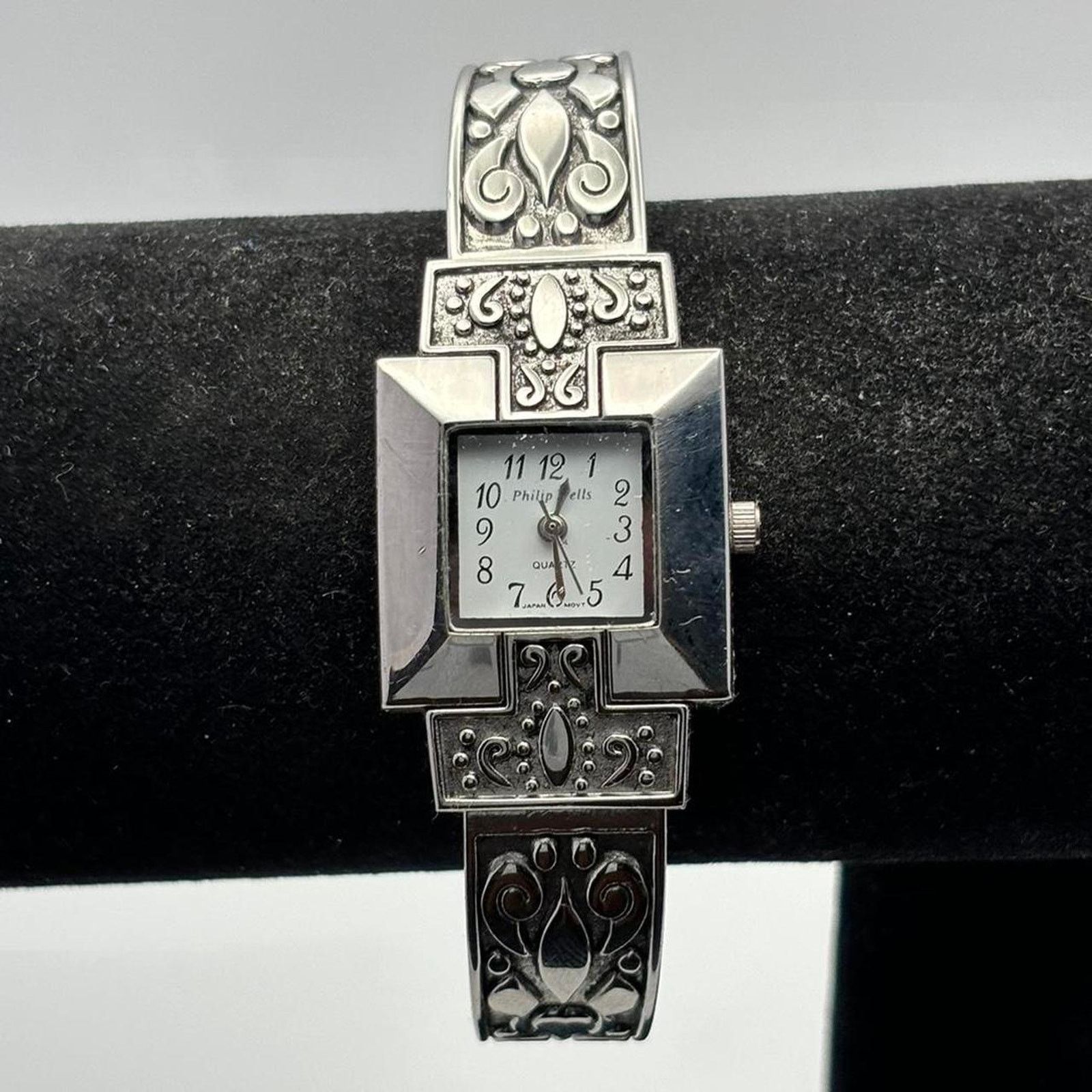 Other Silver watch Size ONE SIZE - 1 Thumbnail