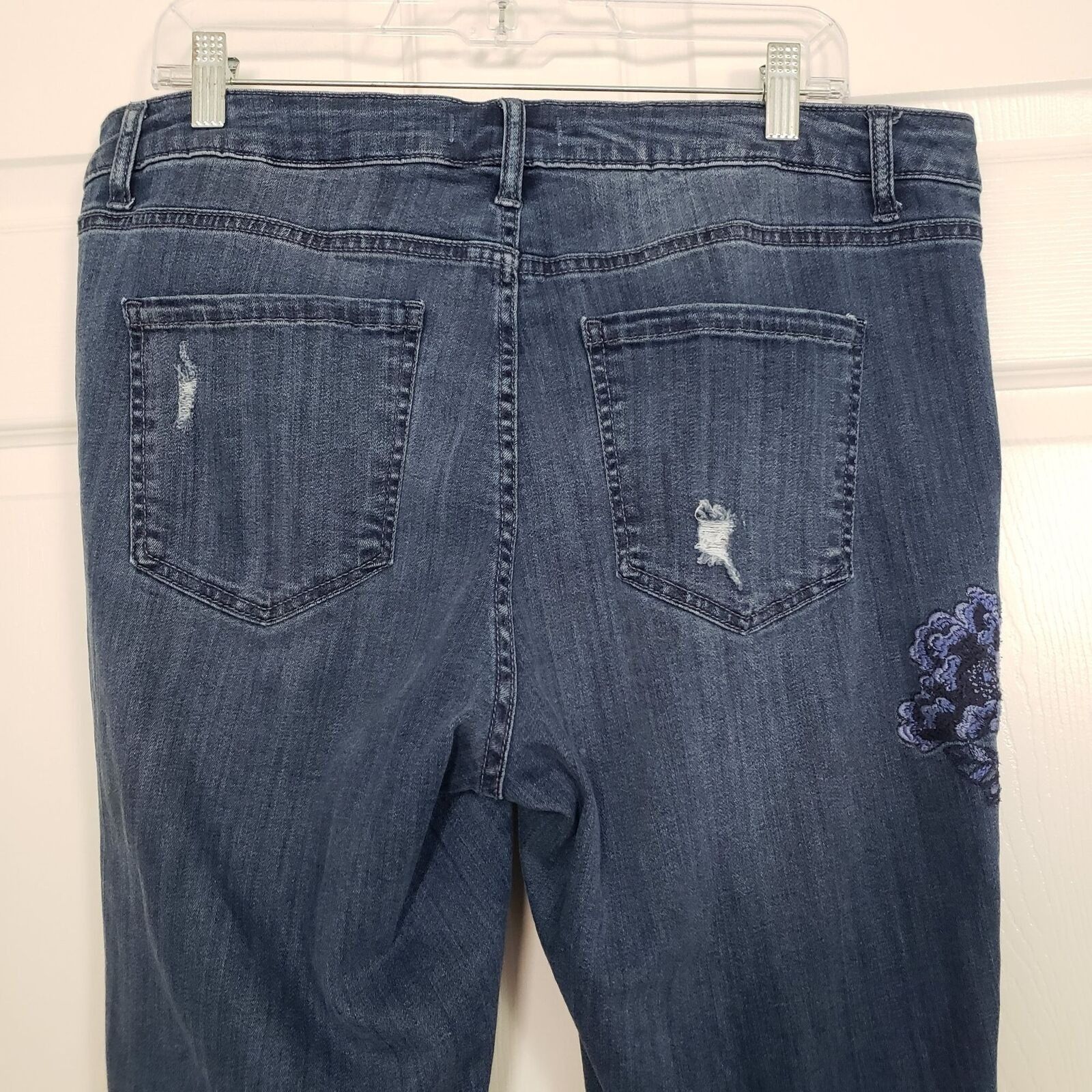 Designer Lane Bryant Embroidered Jeans Womens Plus Size 16 Floral Size 38" / US 16 / IT 52 - 8 Thumbnail