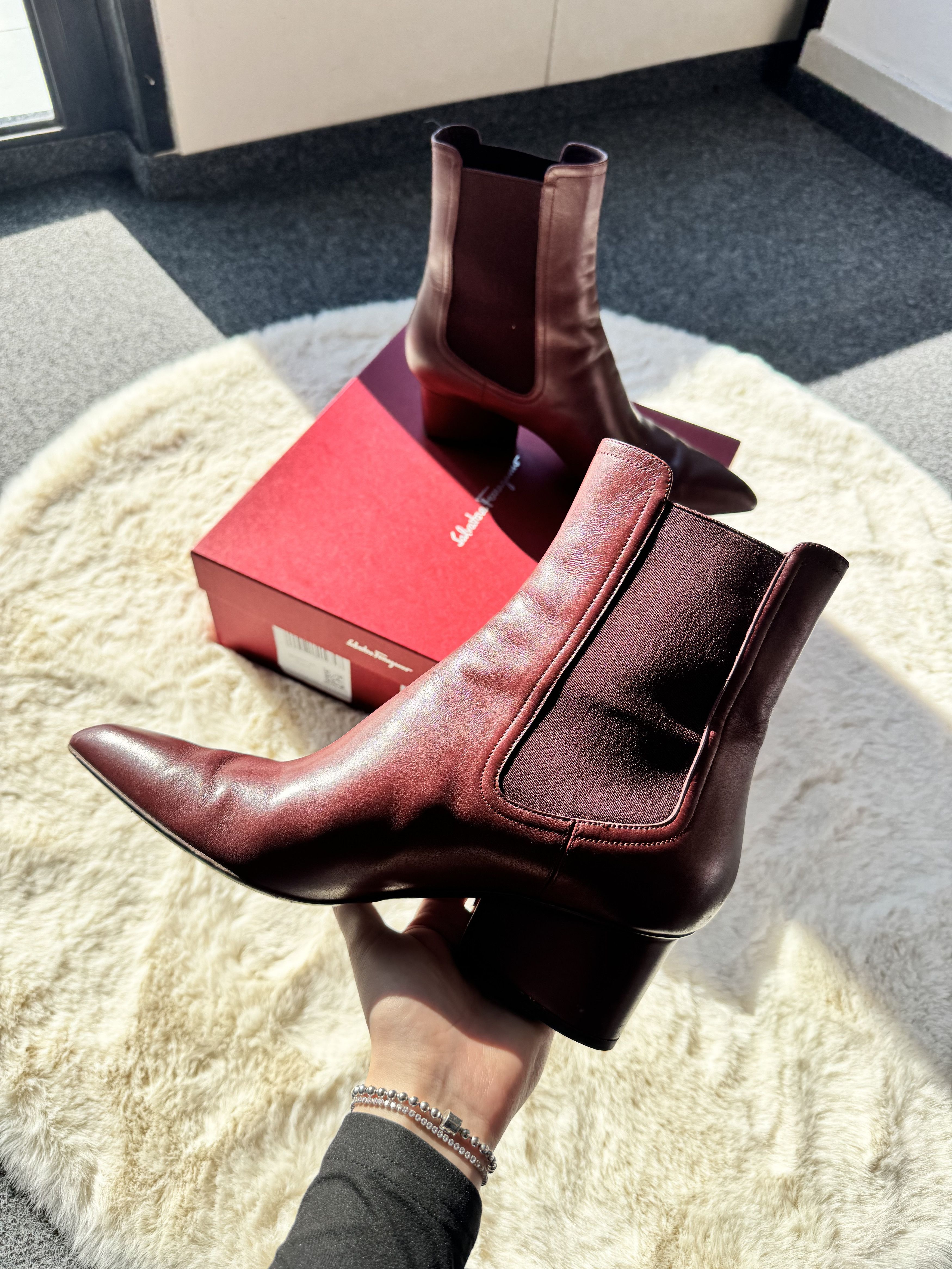 Salvatore Ferragamo Salvatore Ferragamo Velta 55 - burgundy leather ankle boots Size US 9.5 / IT 39.5 - 2 Thumbnail