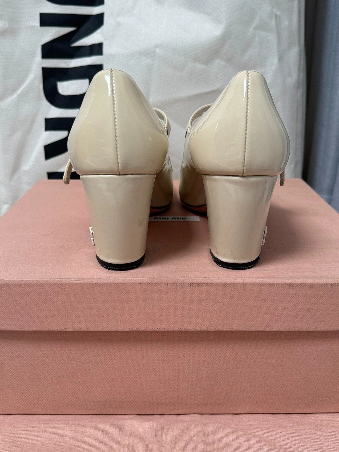 Miu Miu MiuMiu Mary Jane Heels Ivory 38.5 6cm Size US 8 / IT 38 - 4 Thumbnail