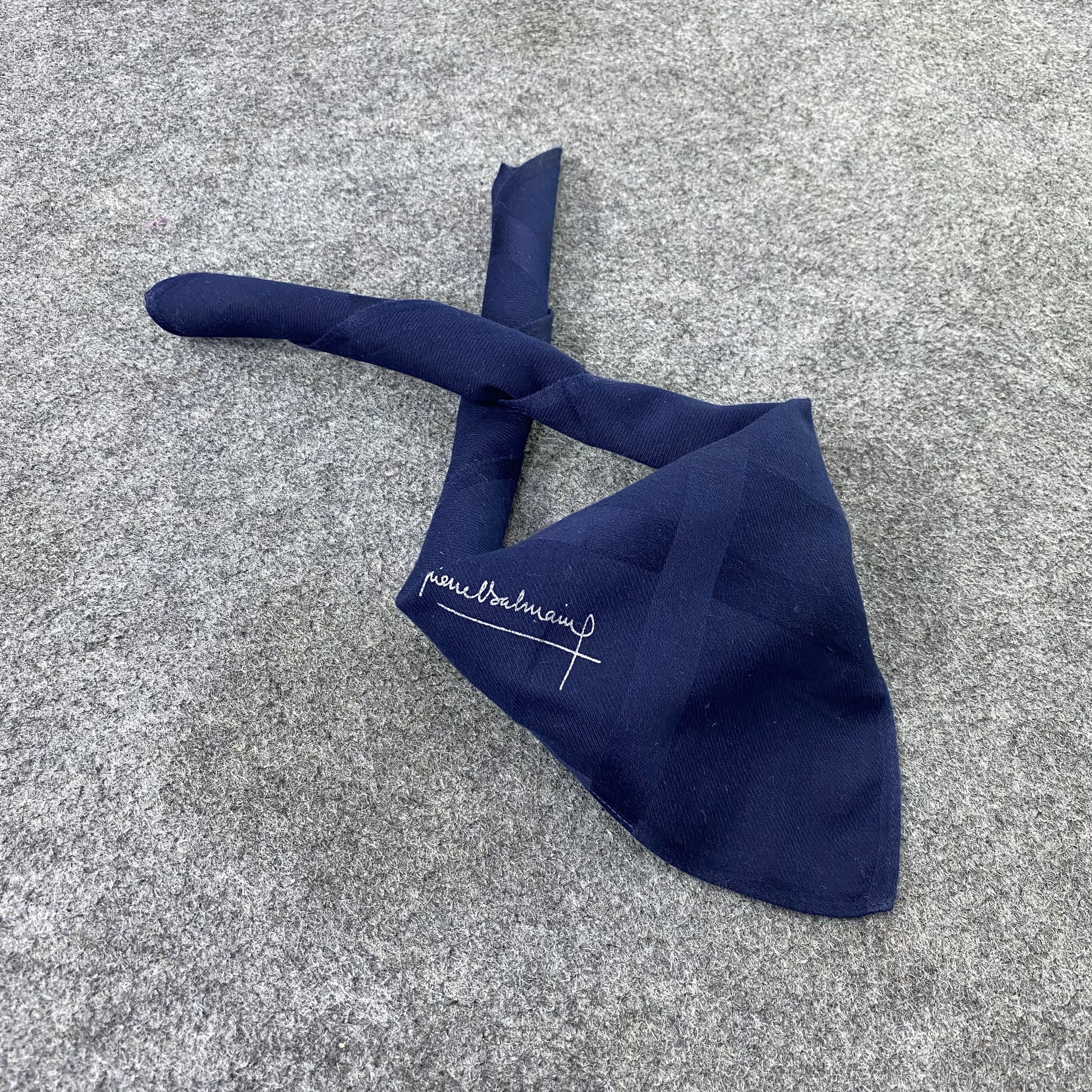 Pierre Balmain Pierre Balmain Handkerchief / Bandana / Neckerchief-B1344 Size ONE SIZE - 1 Thumbnail