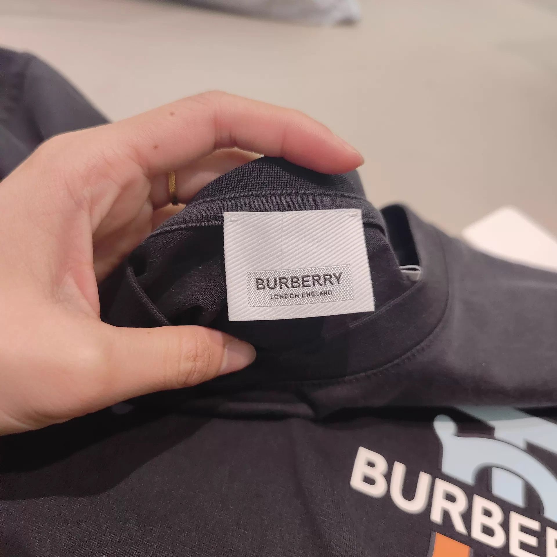 Burberry Burberry Classic TB Print Men's T-shirt Size S (L) Size US S / EU 44-46 / 1 - 7 Thumbnail