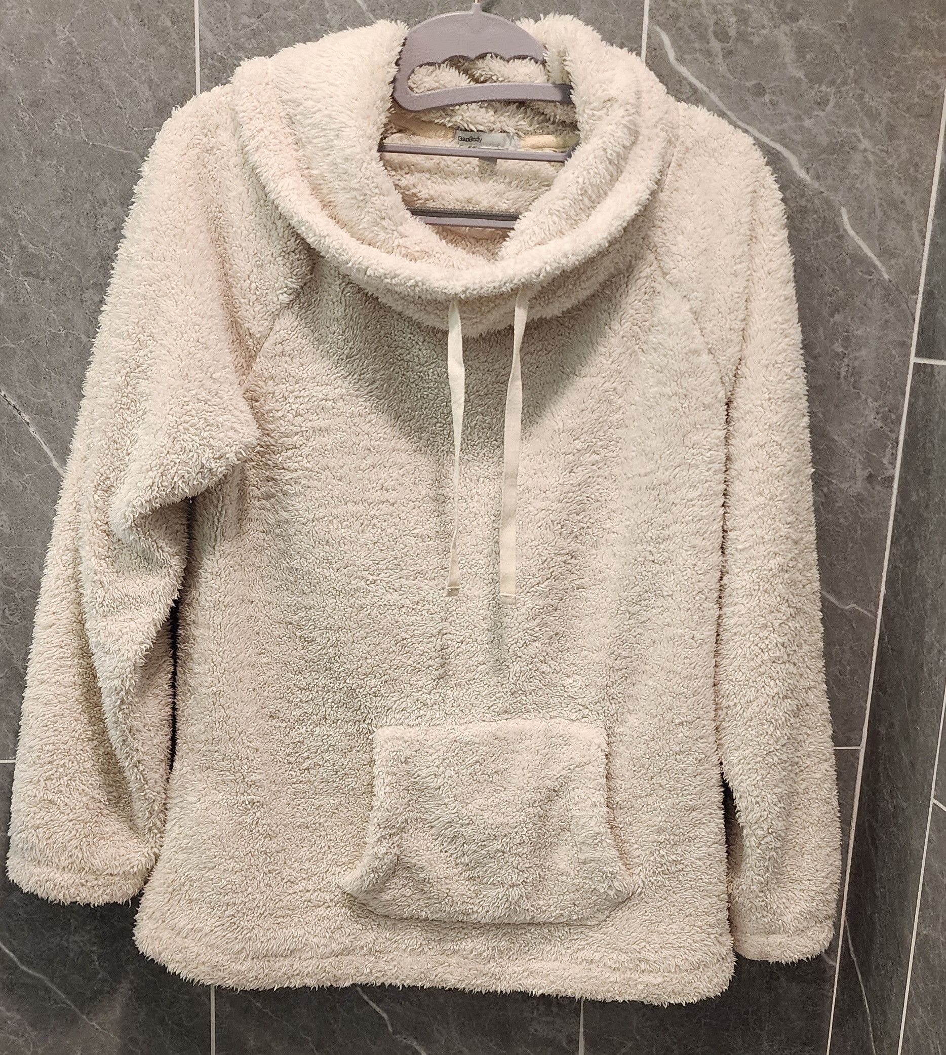 Gap GAP Body Fuzzy Cozy Holiday Off White Cowlneck Sweater XS Size XS / US 0-2 / IT 36-38 - 1 Thumbnail