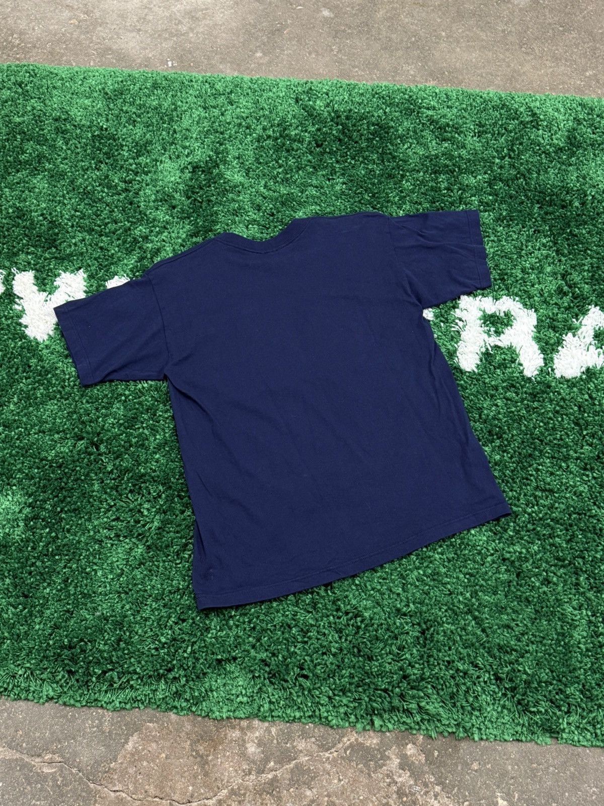 Tommy Hilfiger × Vintage Vintage Tommy Hilfiger Sport Patch Tee Navy 90s XL Size US XL / EU 56 / 4 - 3 Thumbnail