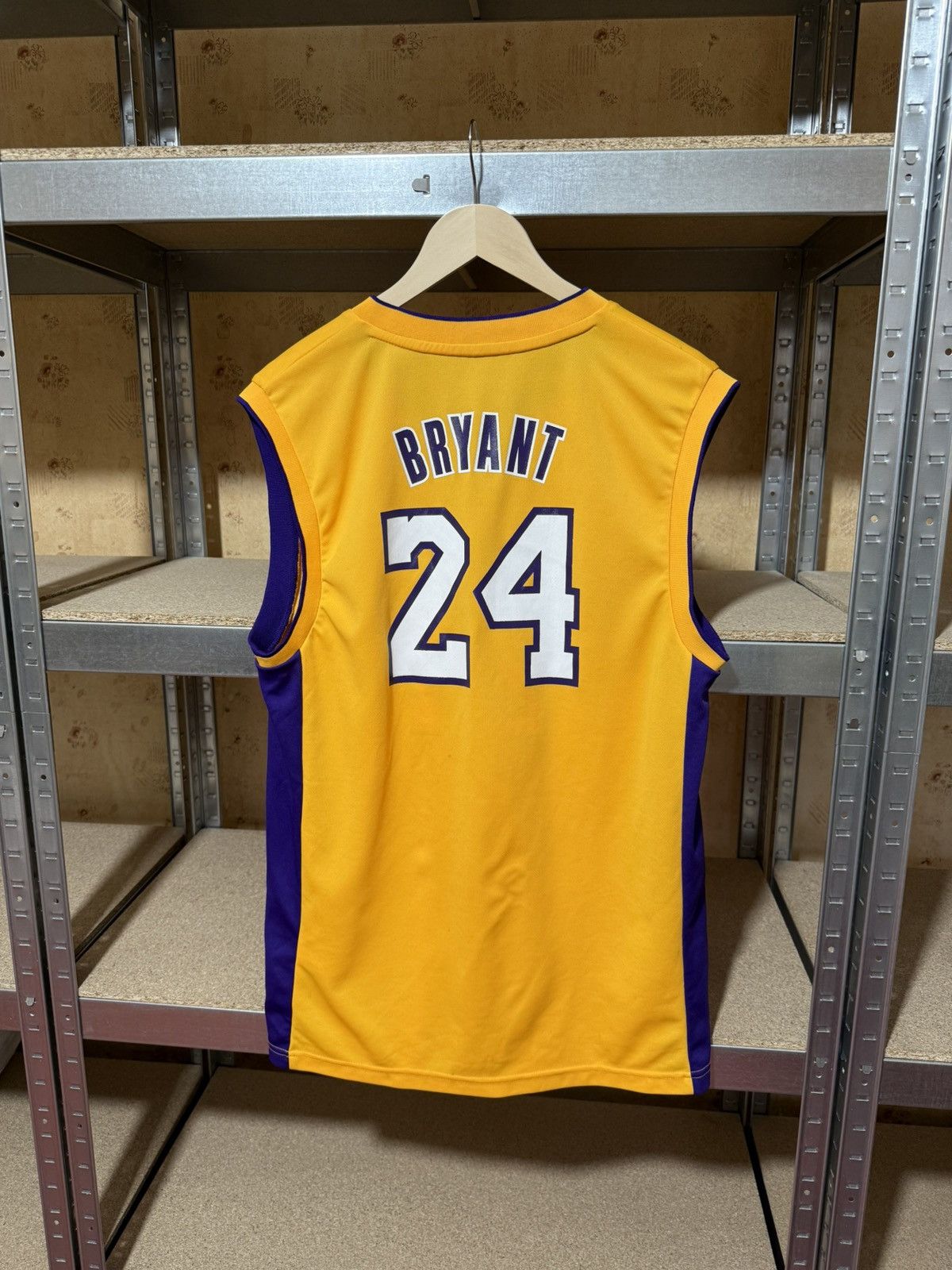 Mitchell & Ness × NBA × Vintage Vintage Adidas NBA Lakers Bryant 2013 Autographed Jersey Size US M / EU 48-50 / 2 - 2 Thumbnail