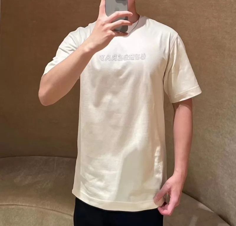 Burberry Burberry Cream Embroidered Logo SS Tee L 95 New Size US L / EU 52-54 / 3 - 9 Thumbnail