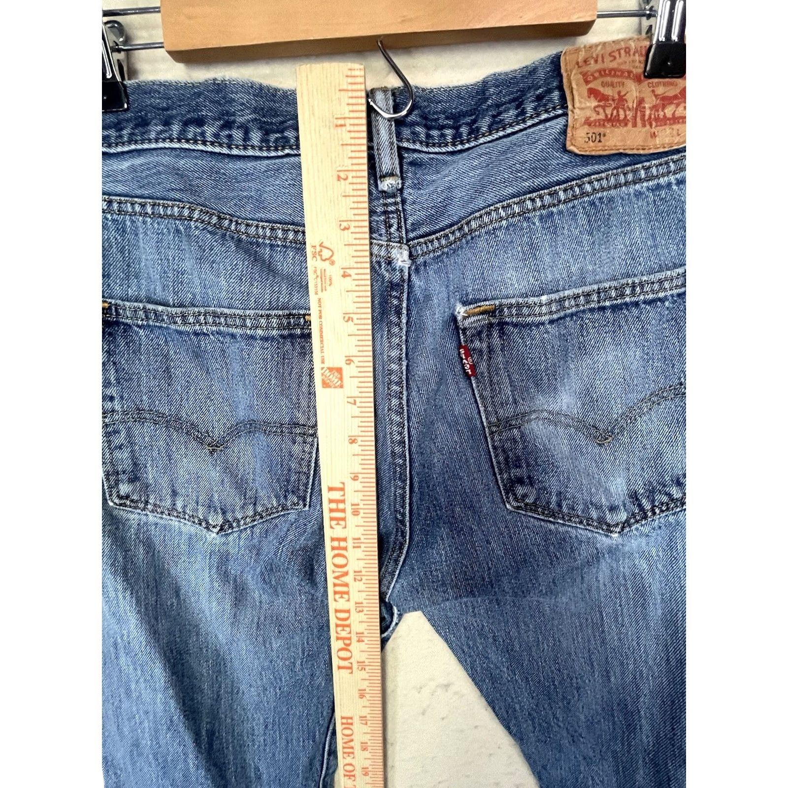 Levi's VINTAGE Levi's 501 Jeans Denim 32x32 Straight Button Fly Distressed 5-Pocket Mens Regular Blue Size US 32 / EU 48 - 4 Thumbnail