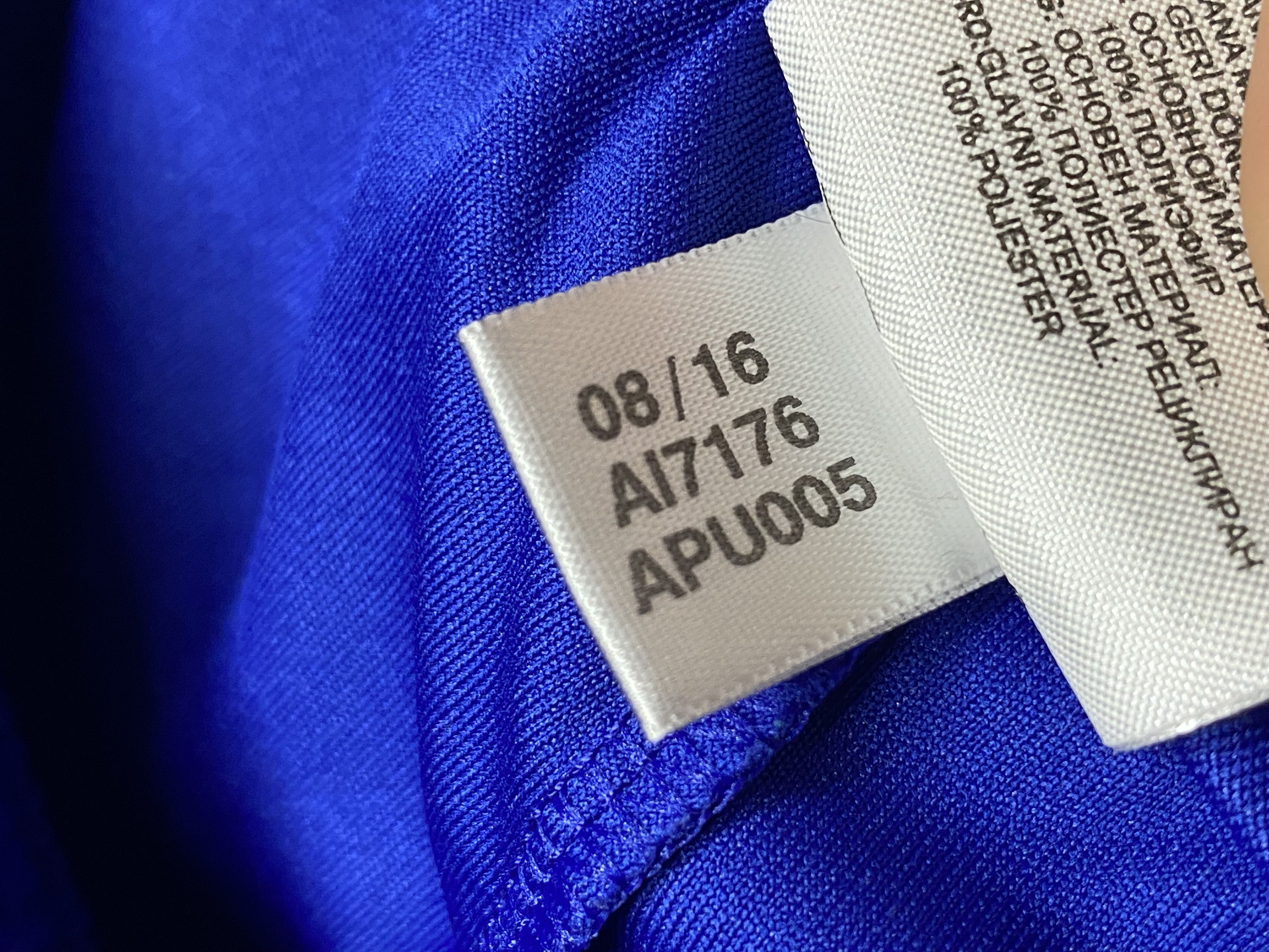 Adidas CHELSEA 2016 2017 HOME FOOTBALL SOCCER SHORTS ADIDAS Size US 32 / EU 48 - 6 Thumbnail