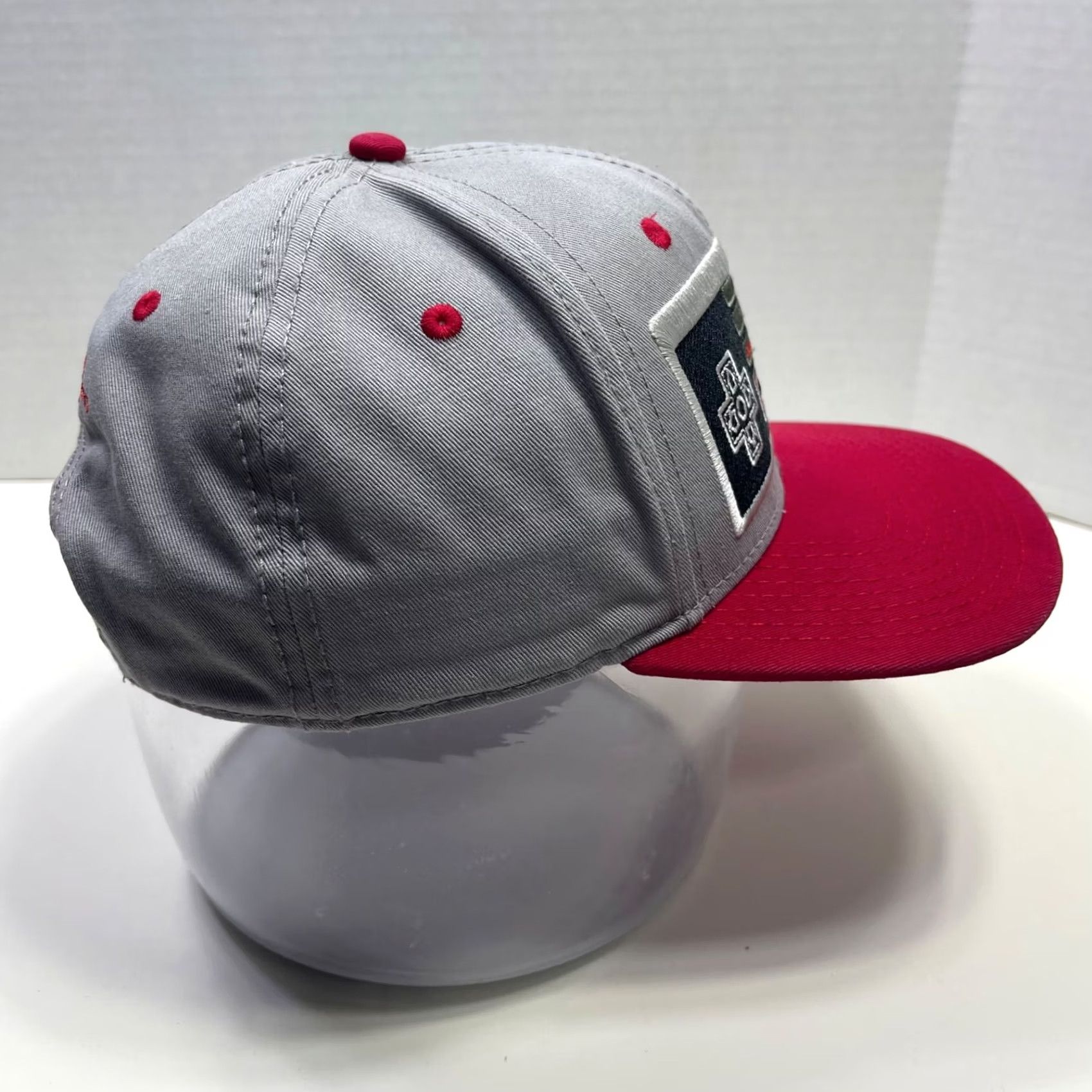 Nintendo Nintendo NES Controller Hat. Gray Red Nintendo Entertainment System Hat 2015 Adult Men One Size Size ONE SIZE - 5 Thumbnail
