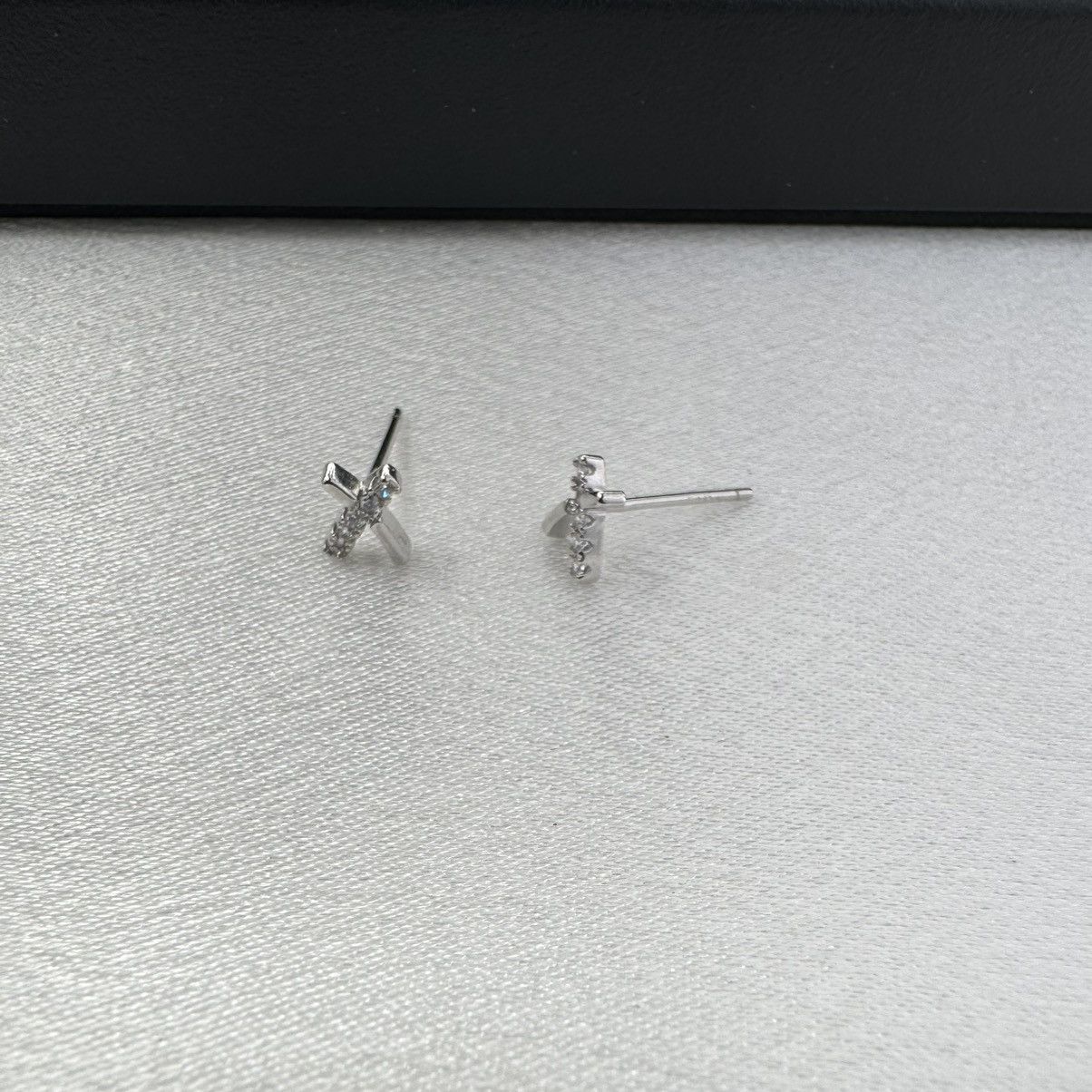 Designer Small Tiny CZ Stud Earrings for Women Size ONE SIZE - 2 Thumbnail