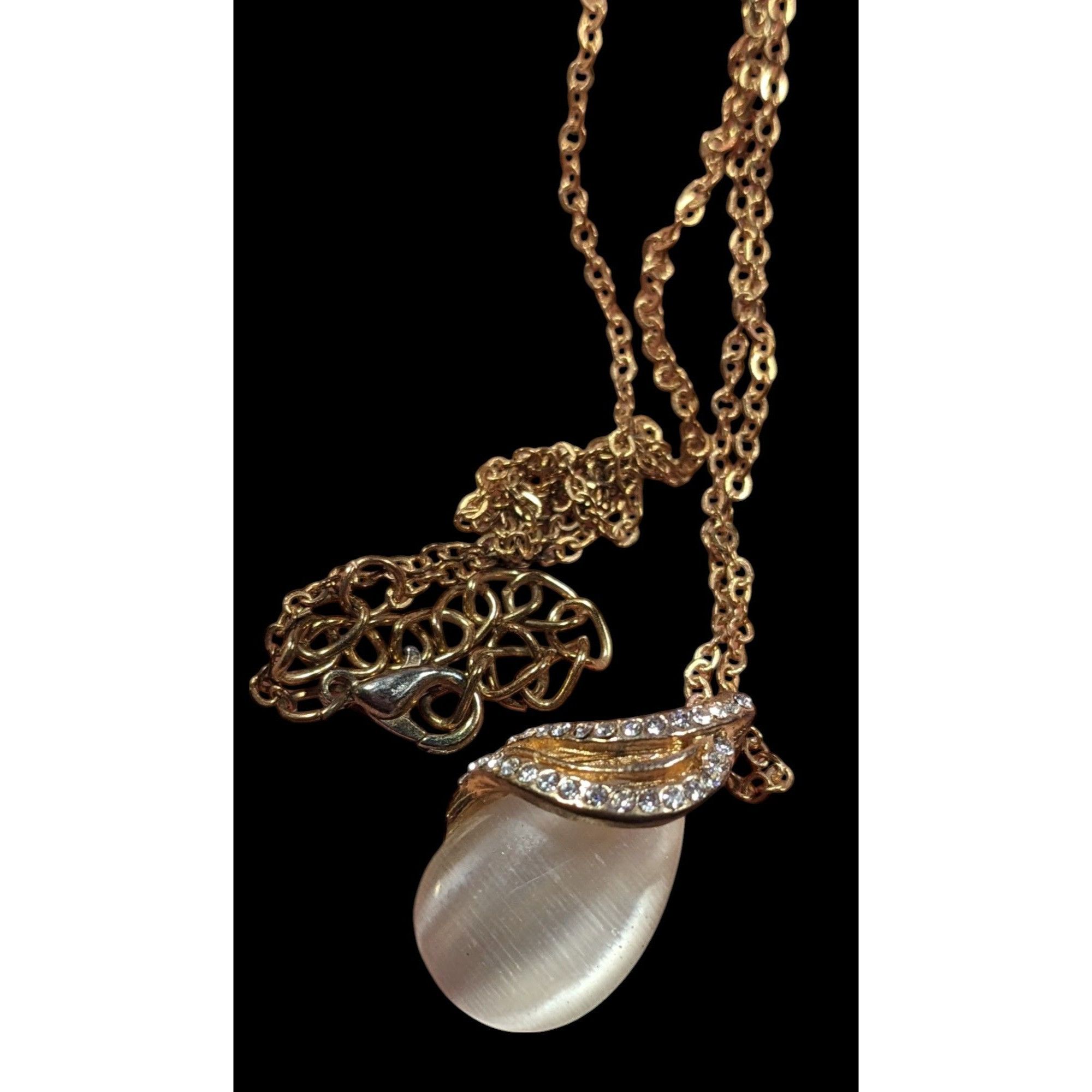 Other Elegant White Cateye Teardrop Pendant Necklace Size ONE SIZE - 2 Thumbnail