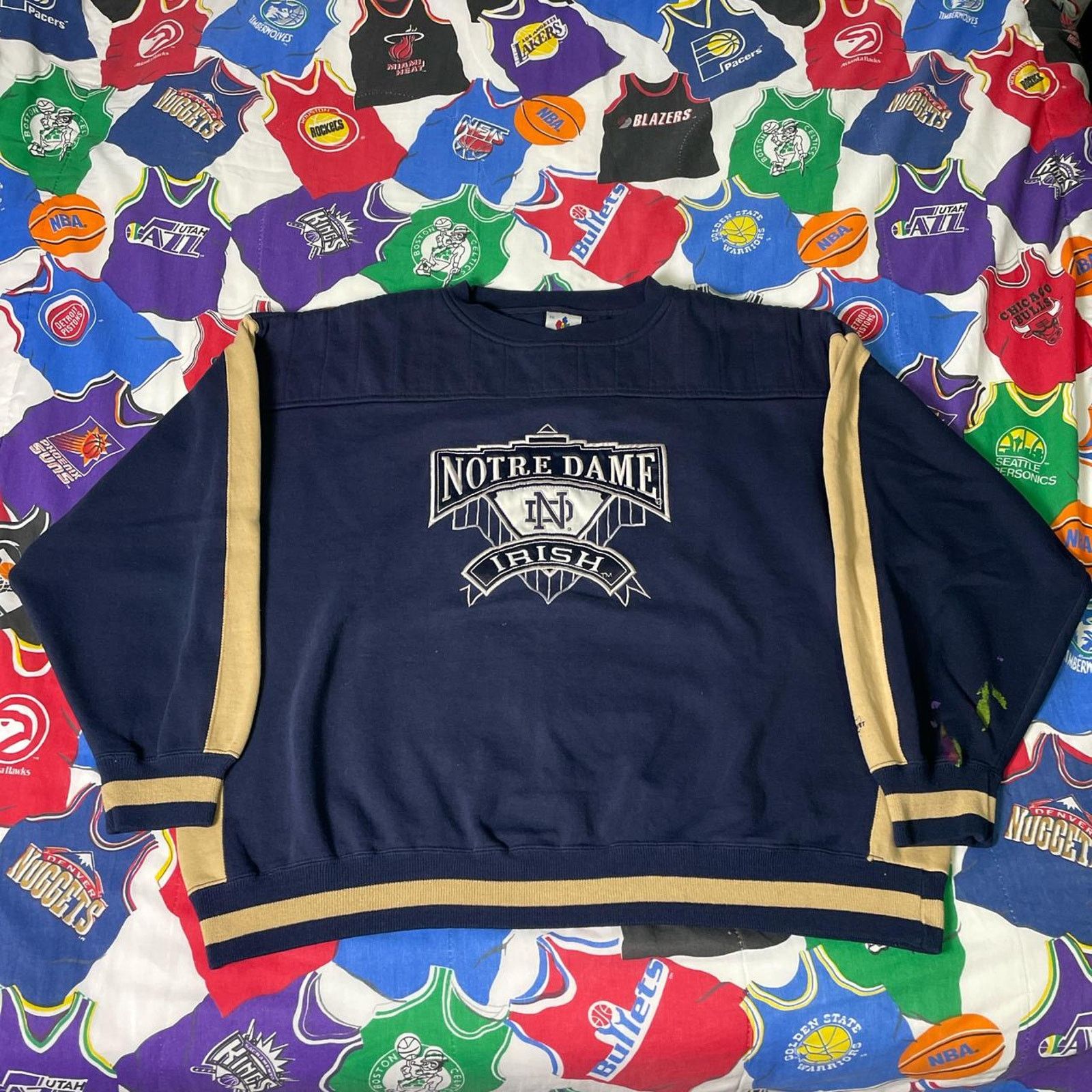 NCAA × Vintage Vintage 90s NCAA Notre Dame Fighting Irish Football Crewneck Size US XXL / EU 58 / 5 - 1 Thumbnail