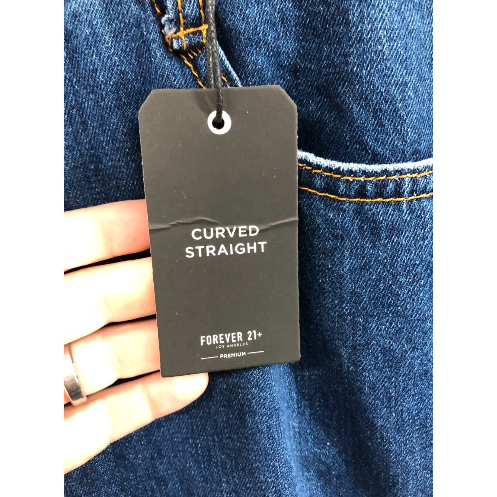 Forever 21 FOREVER 21 Jeans Straight 16 Womens Dark Blue Denim 5-Pocket Regular Waist 36 Inseam 32 in Color Blue Size 38" / US 16 / IT 52 - 6 Thumbnail