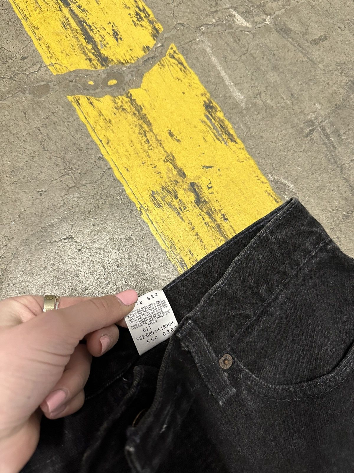 Levi's × Vintage Vintage Levi’s 550 black jeans Size US 32 / EU 48 - 5 Thumbnail