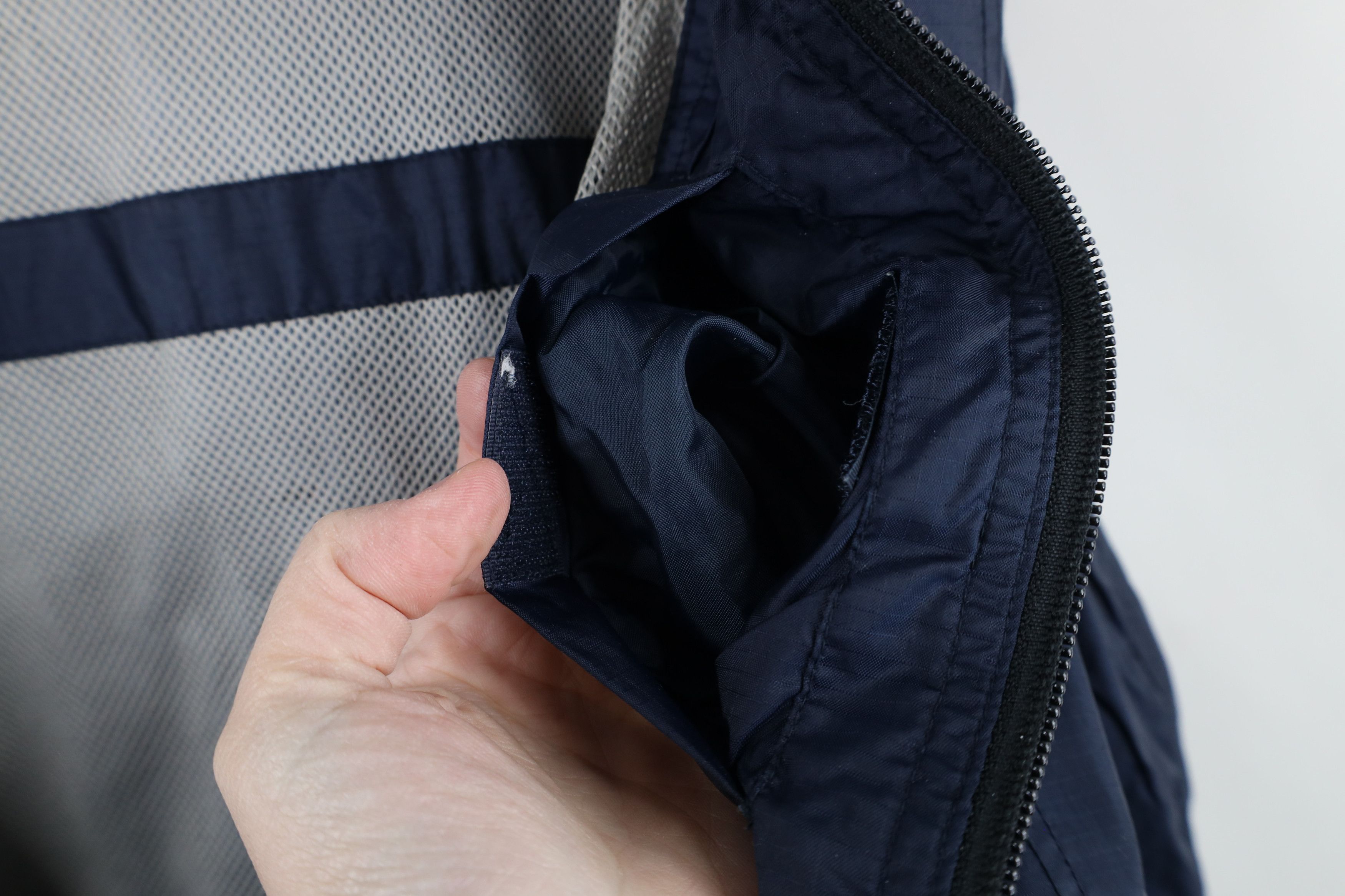 Gap × Vintage Vintage Y2K 2000 Gap Sleeveless Hooded Windbreaker Jacket Size US XS / EU 42 / 0 - 10 Thumbnail