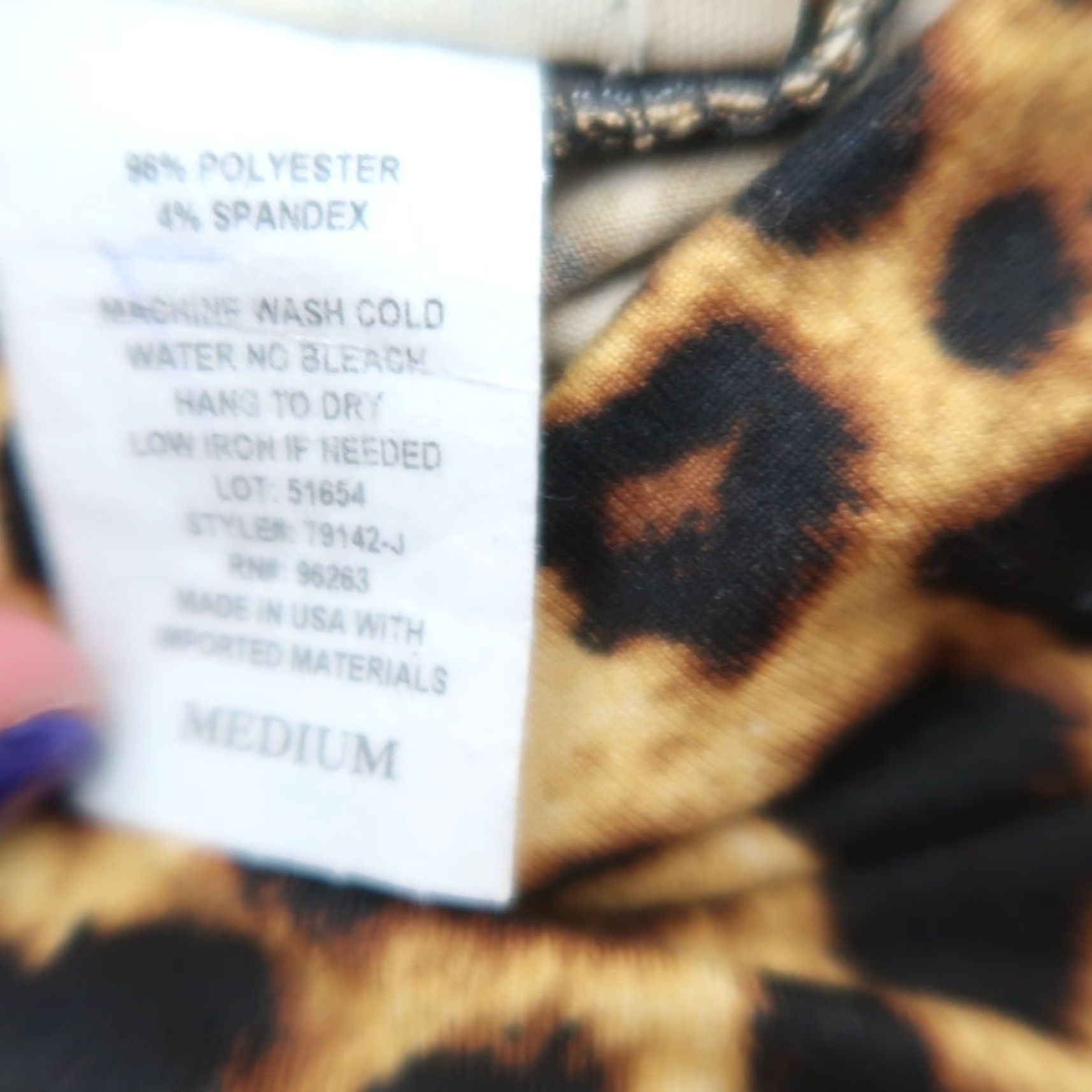 Vintage VINTAGE Olivia Rae brown leopard print long sleeve mockneck top M Womens Mock Neck T-Shirt Animal Print 90s 2000s Size M / US 6-8 / IT 42-44 - 6 Thumbnail