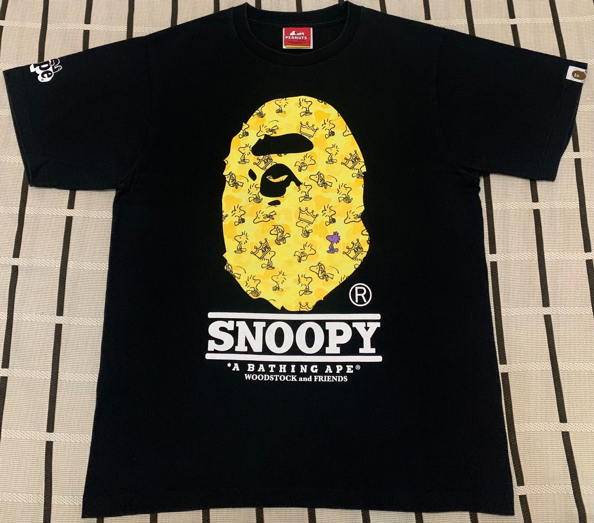 Bape Bape Collab Ape Head White T-Shirt S Men Size US S / EU 44-46 / 1 - 1 Thumbnail