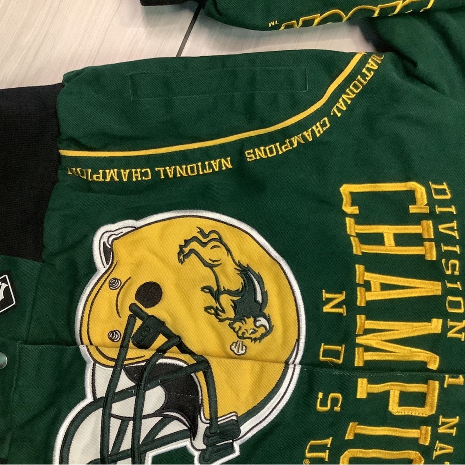 Vintage NDSU Champions 14 X Division Bison Bomber jacket Size US L / EU 52-54 / 3 - 4 Thumbnail