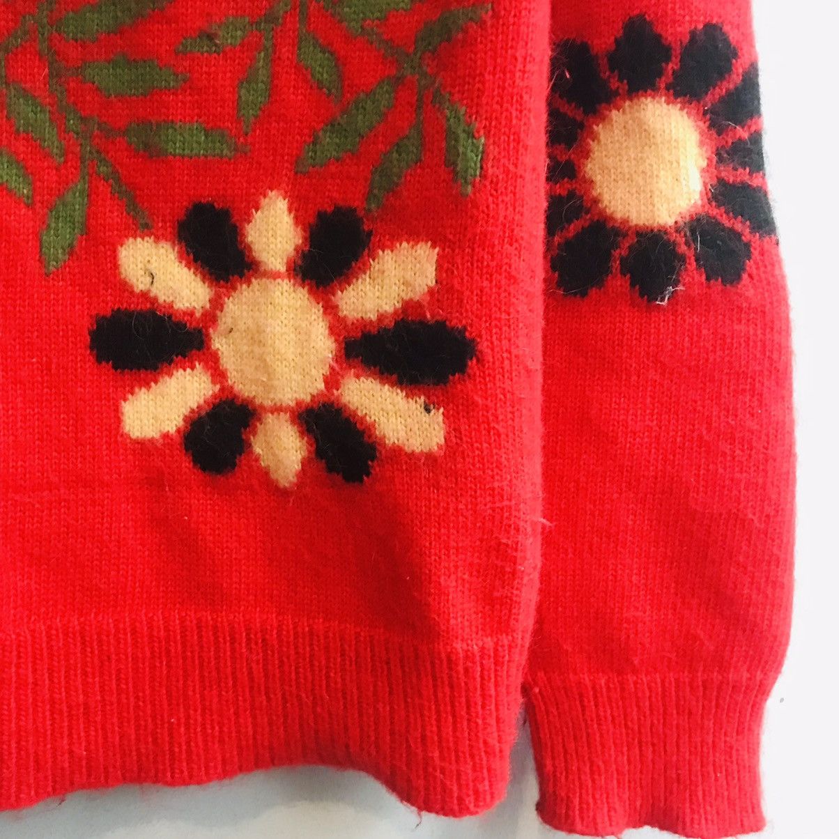 Vintage Japanese Fuzzy Flower Knitted Sweater Size M / US 6-8 / IT 42-44 - 5 Thumbnail