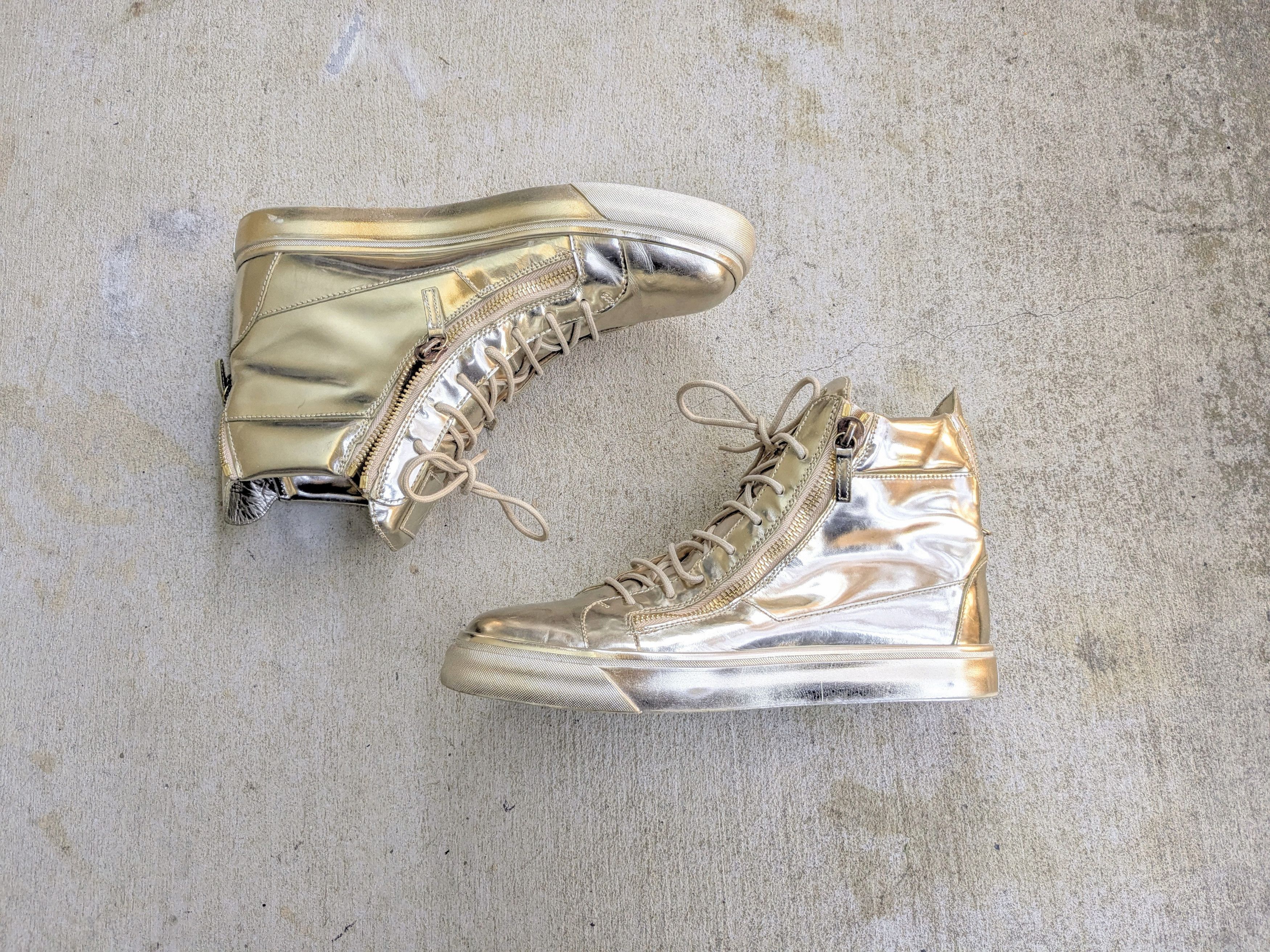 Giuseppe Zanotti Giuseppe Zanotti High Tops Gold Metallic 11 44 Size US 11 / EU 44 - 1 Thumbnail