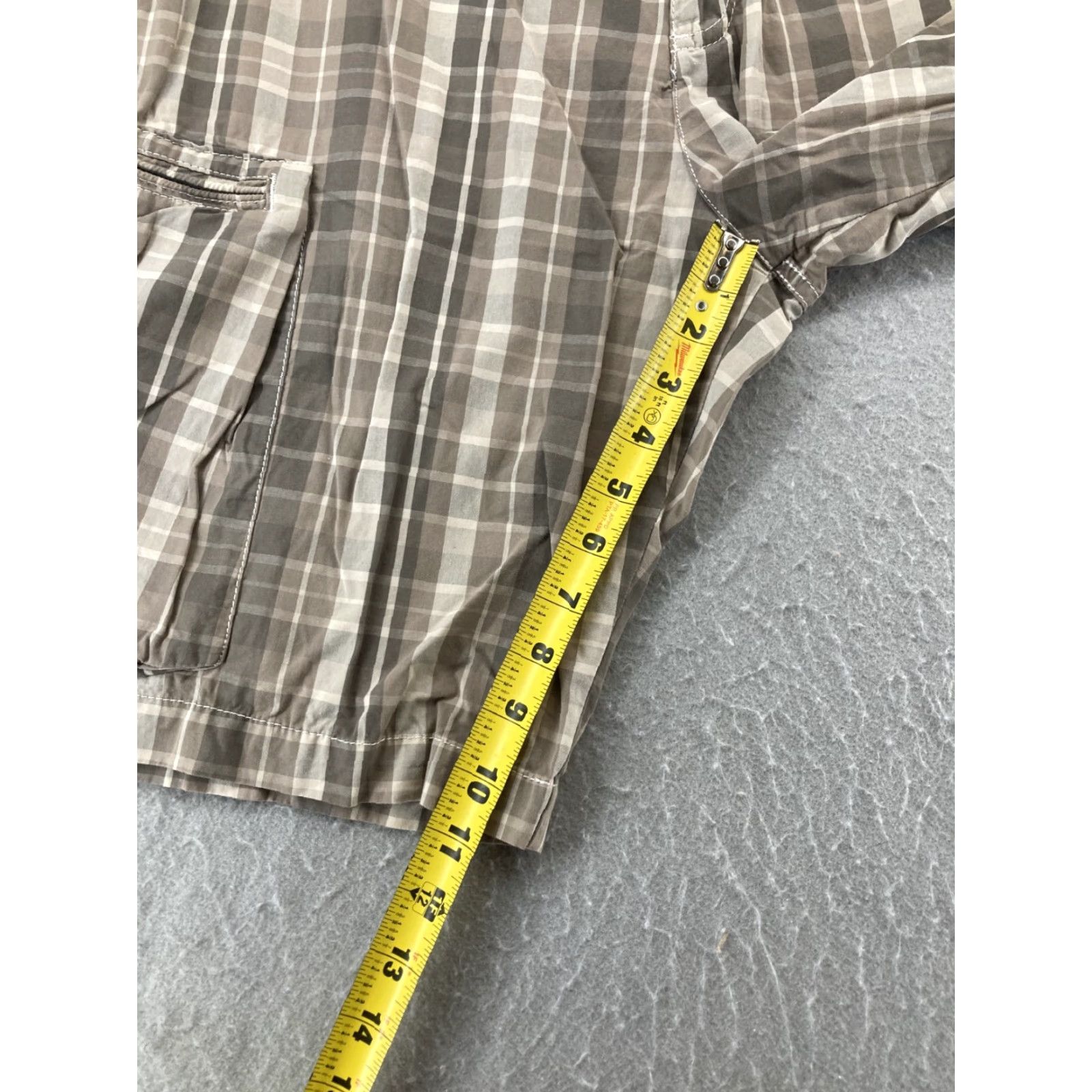 Nike Nike Cargo Shorts Mens 36 Brown Plaid Casual Workwear Travel 90s Theme Mens Size US 36 / EU 52 - 4 Thumbnail