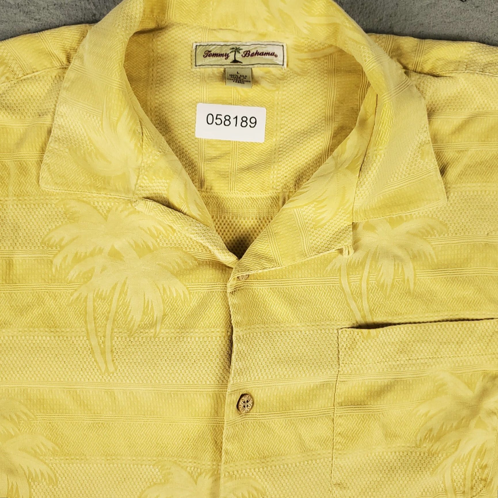 Tommy Bahama Tommy Bahama Button-Up Shirt Mens Large Yellow Tropical Hawaiian Short Sleeve Silk Size US L / EU 52-54 / 3 - 2 Thumbnail