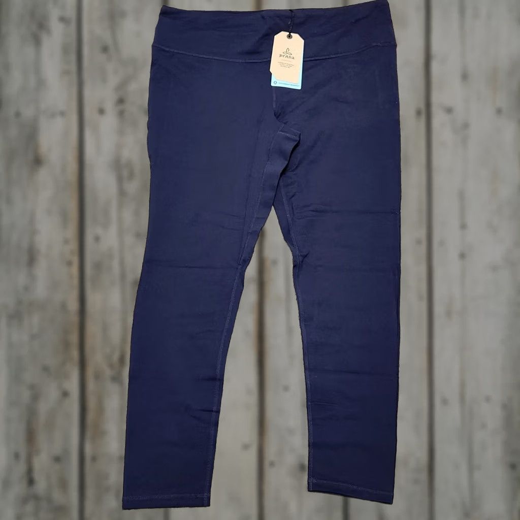 Prana VINTAGE Prana Transform Leggings Nautical Women's Plus Size 2X Blue Capri 2X Womens Size 40" / US 18 - 1 Thumbnail