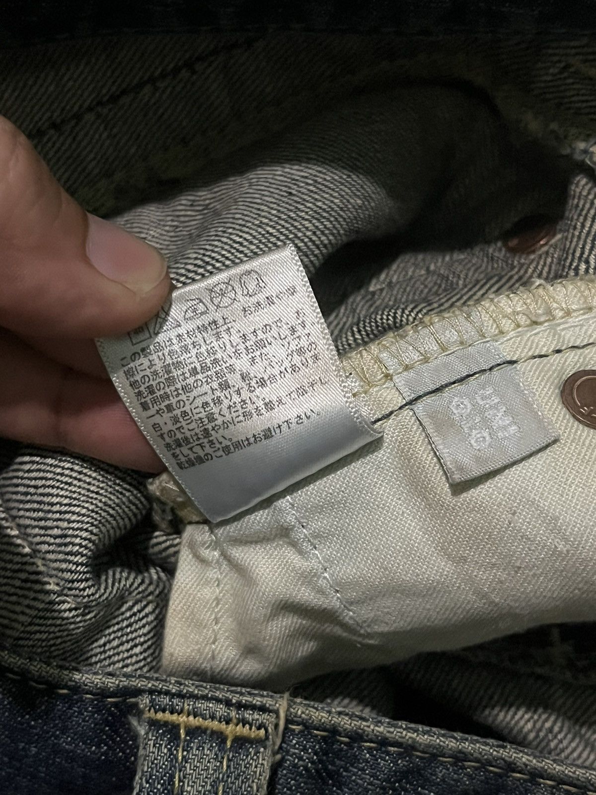 Japanese Brand × Uniqlo Vintage Japanese Brand Uniqlo Blue Faded Frayed Flare Jeans Size 31" - 14 Thumbnail